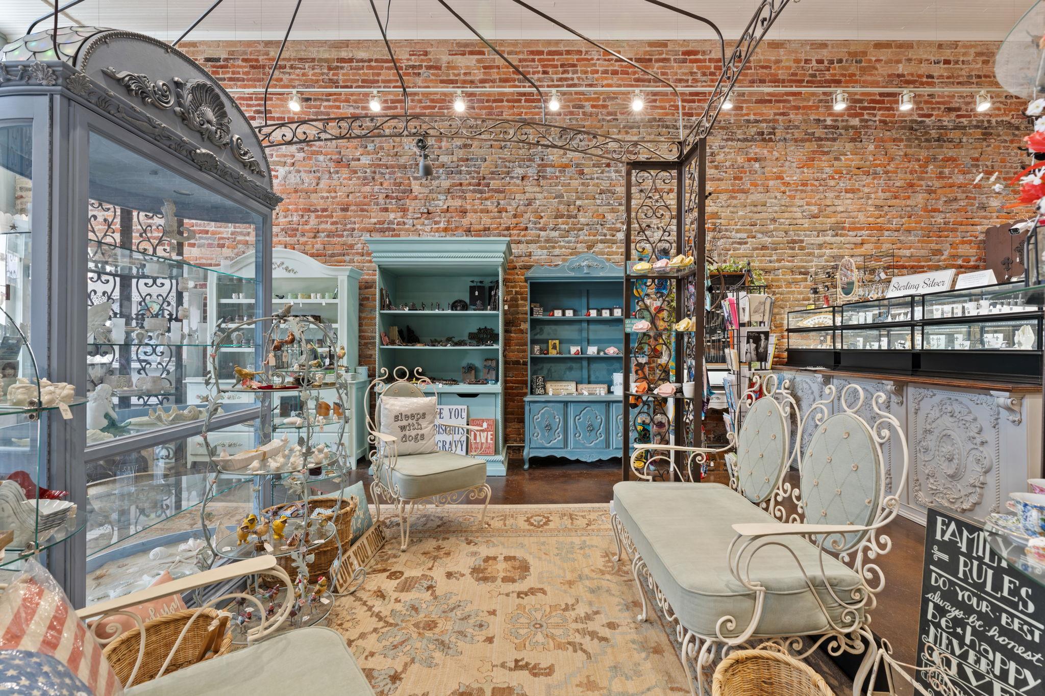 925 Main St, Bastrop, TX 78602