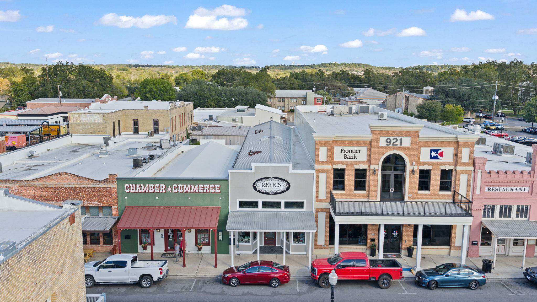 925 Main St, Bastrop, TX 78602