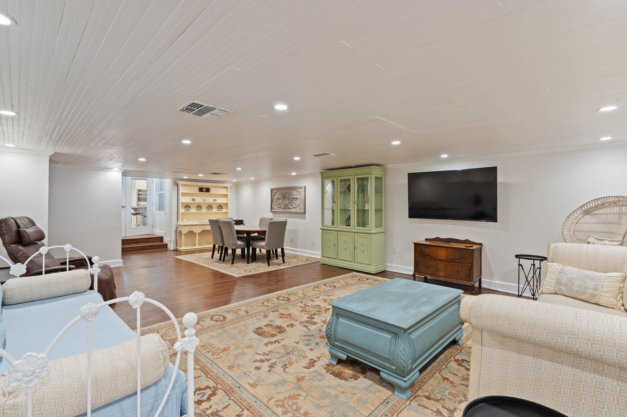 925 Main St, Bastrop, TX 78602