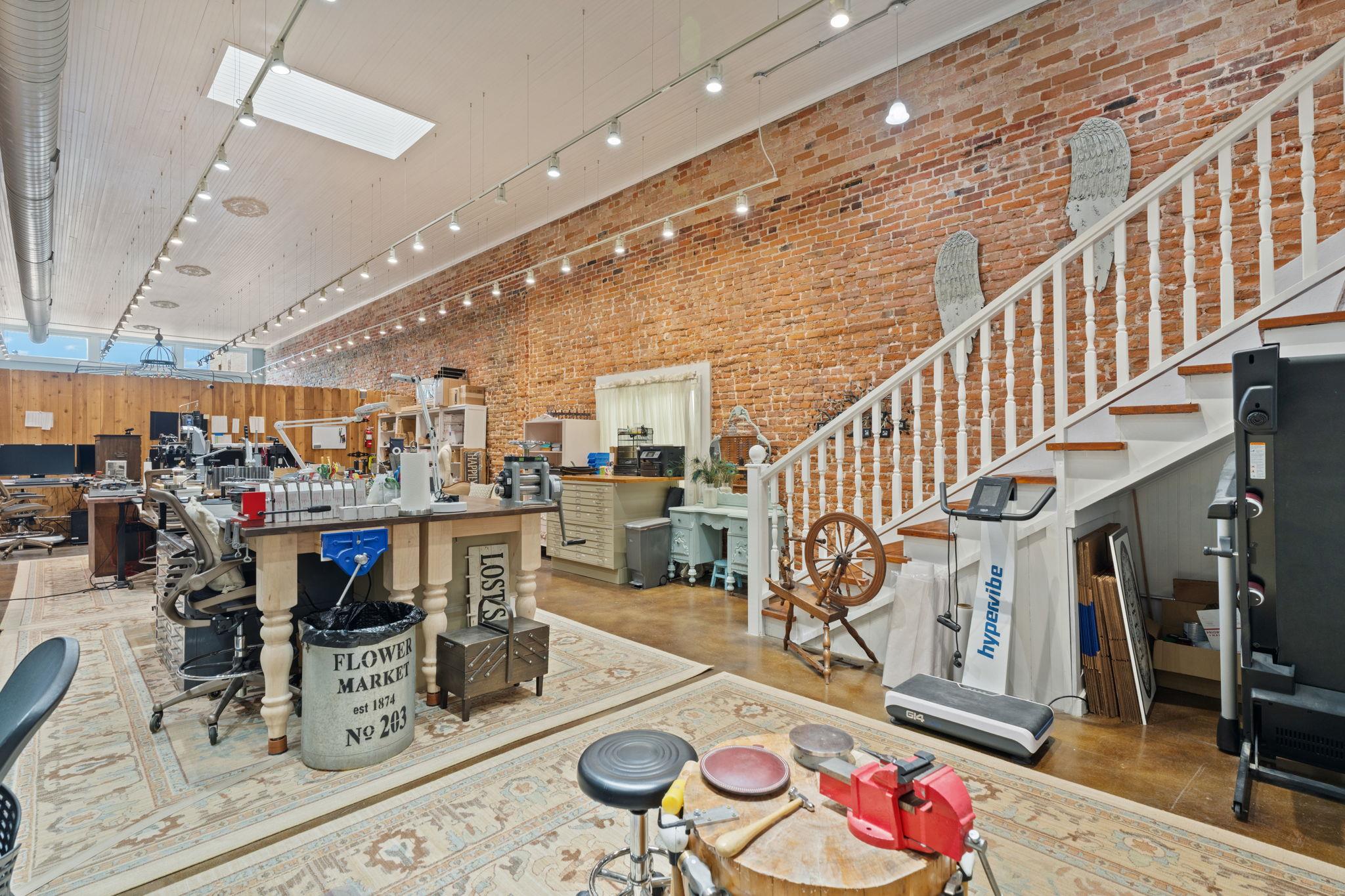 925 Main St, Bastrop, TX 78602