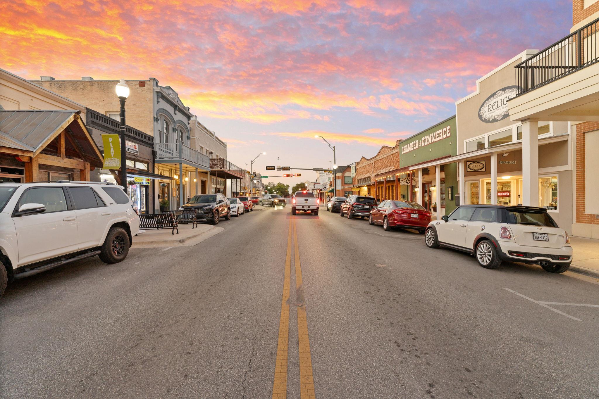 925 Main St, Bastrop, TX 78602