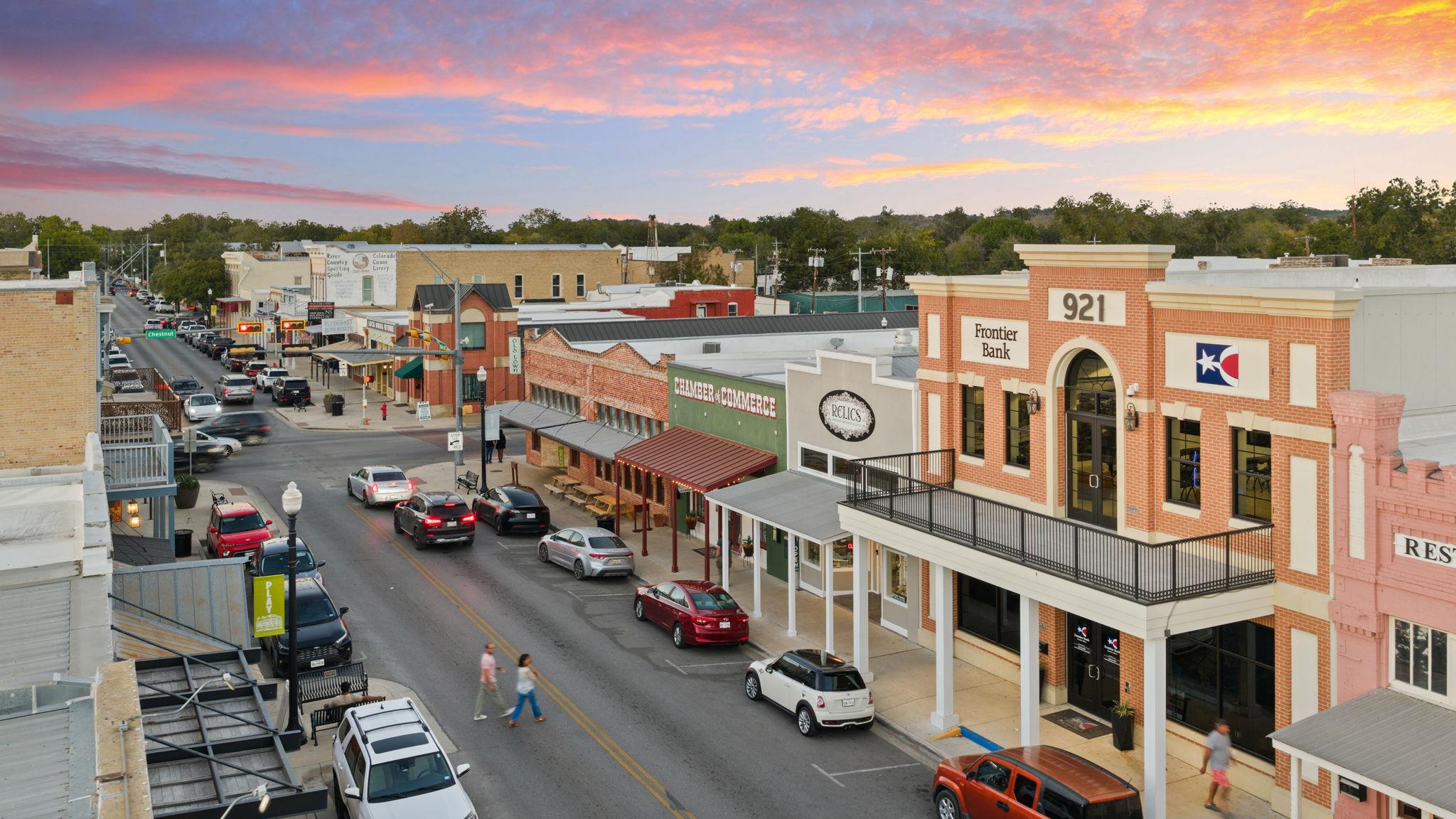 925 Main St, Bastrop, TX 78602