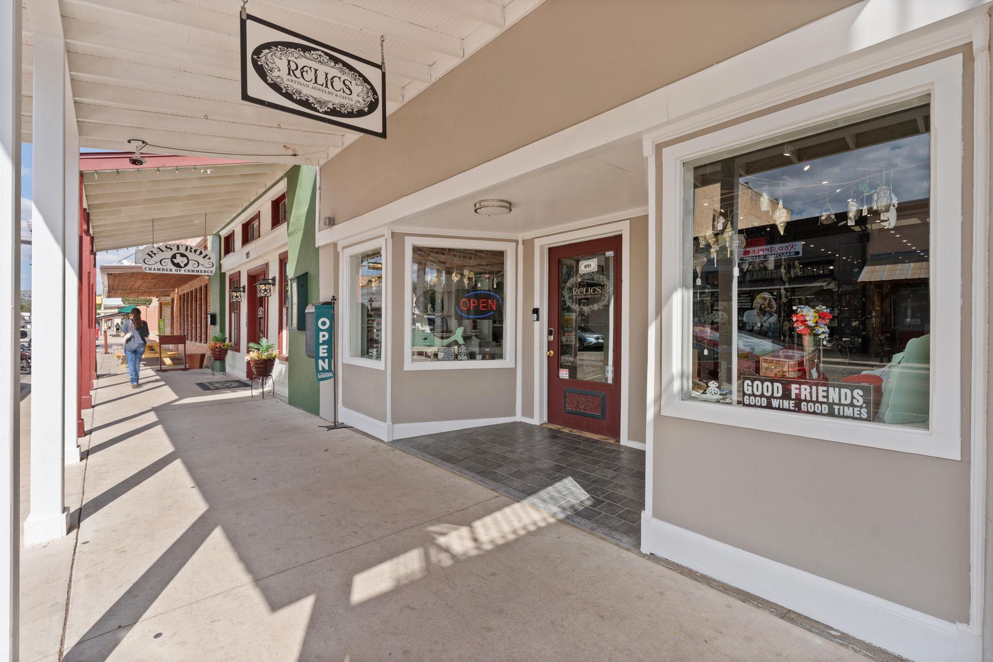 925 Main St, Bastrop, TX 78602