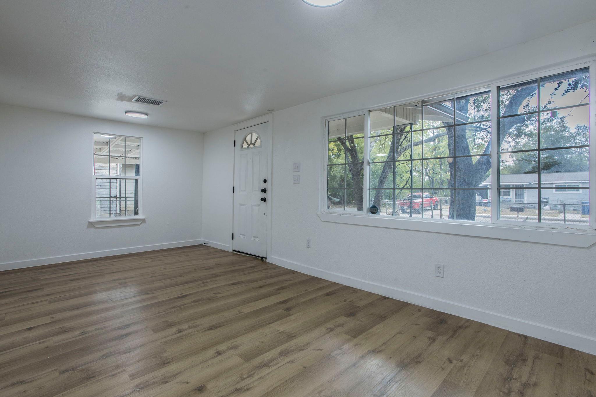 5807 Mayo Dr, San Antonio, TX 78227