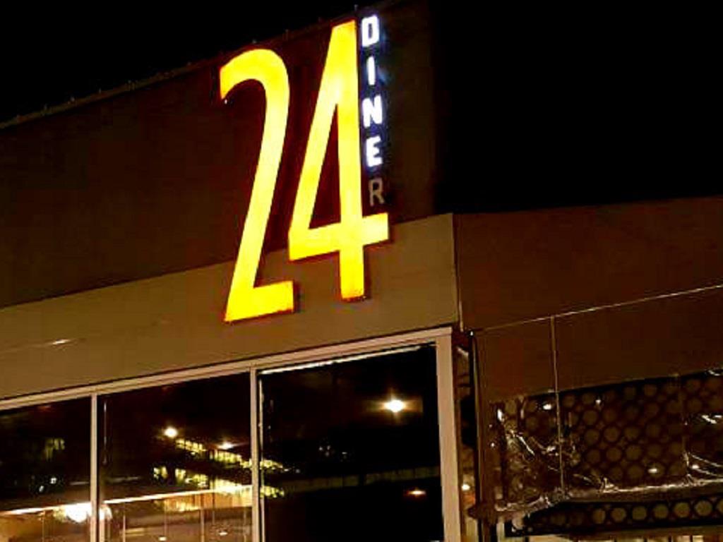 1111 W 10th St # 111, Austin, TX 78703