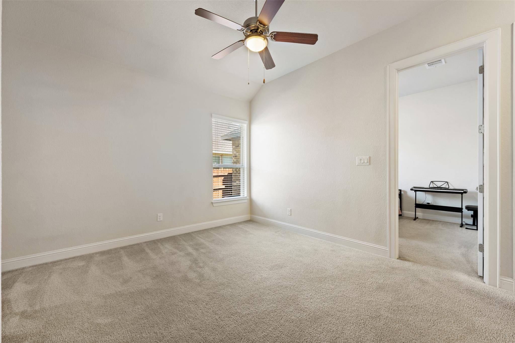 216 Oxbow Cv, Georgetown, TX 78628