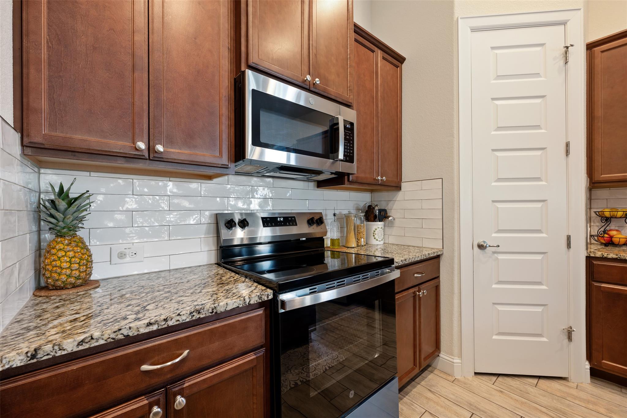 216 Oxbow Cv, Georgetown, TX 78628