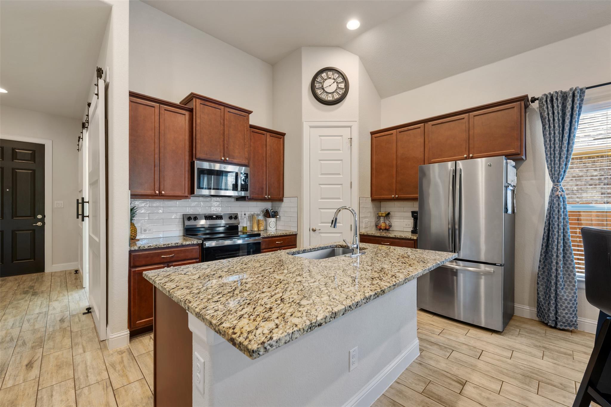 216 Oxbow Cv, Georgetown, TX 78628