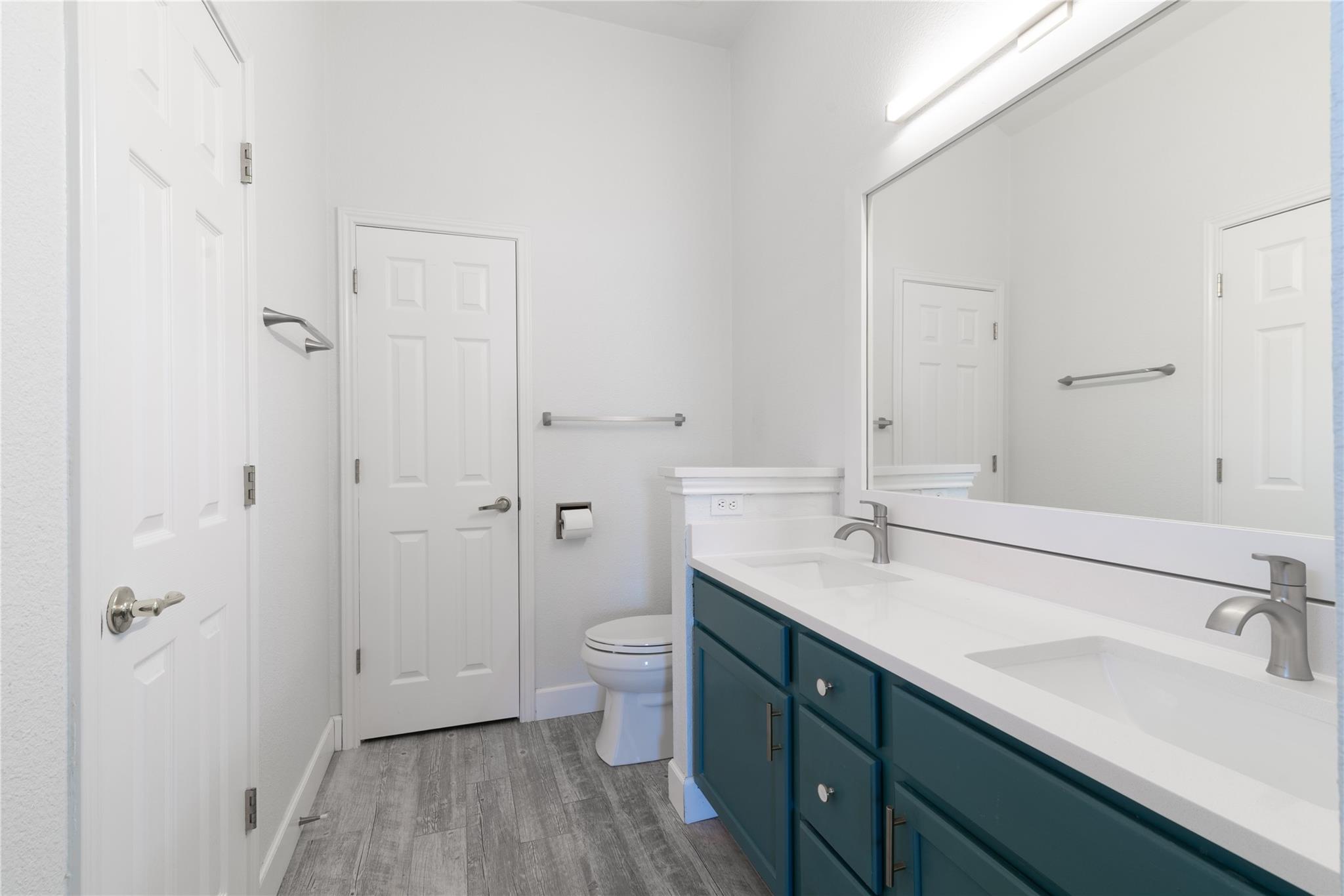 216 Brickyard Ln, Jarrell, TX 76537