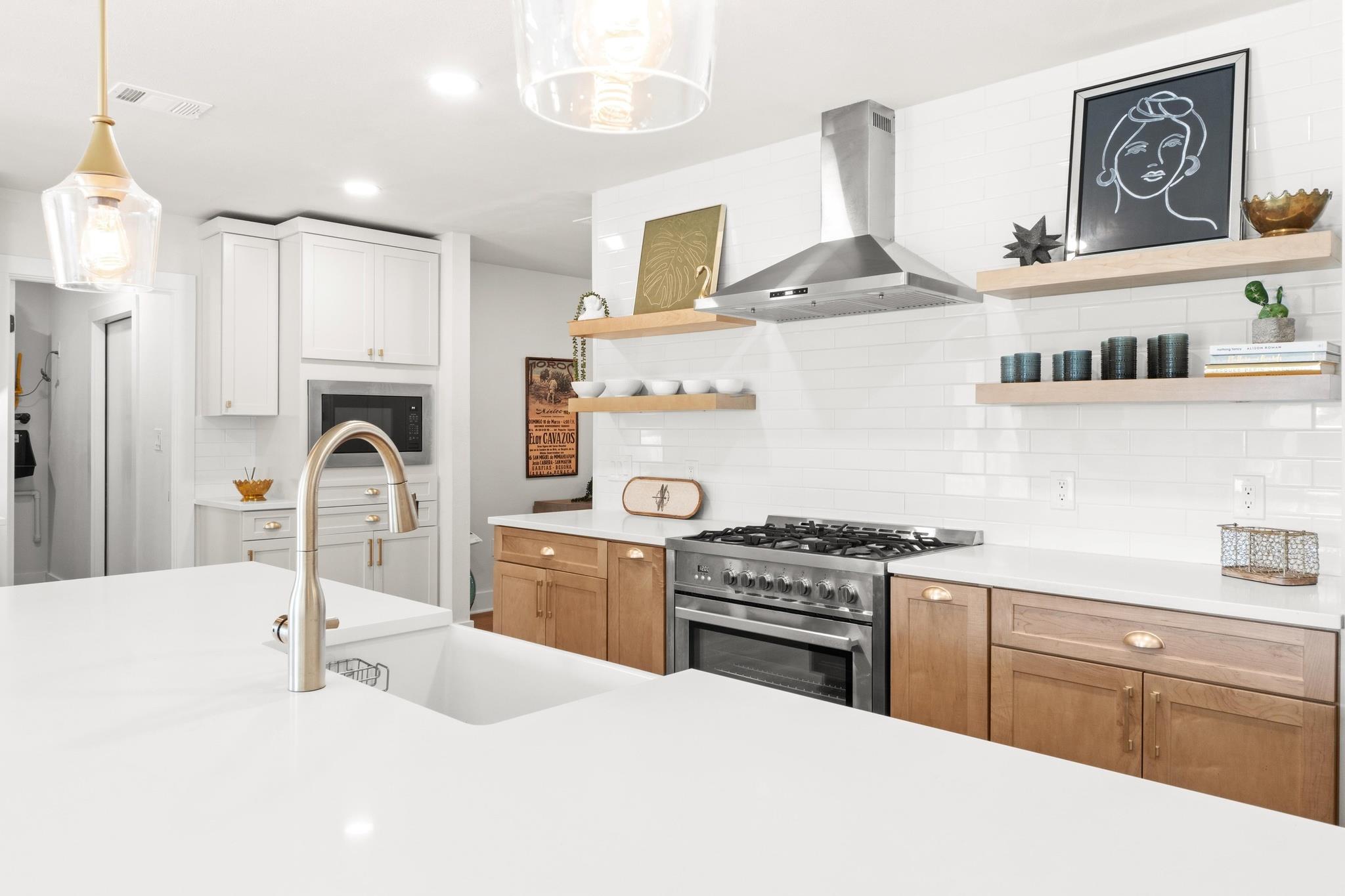 2205 N Plains Ave, Austin, TX 78757