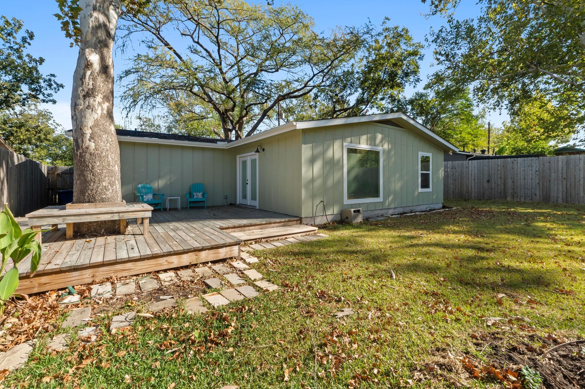 2205 N Plains Ave, Austin, TX 78757