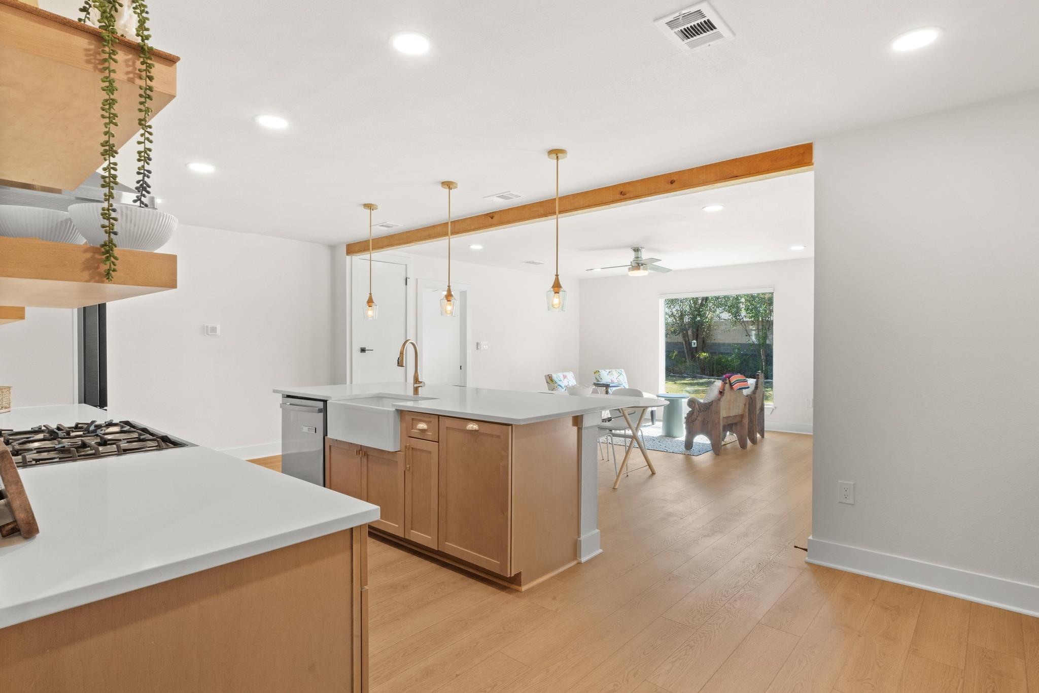 2205 N Plains Ave, Austin, TX 78757