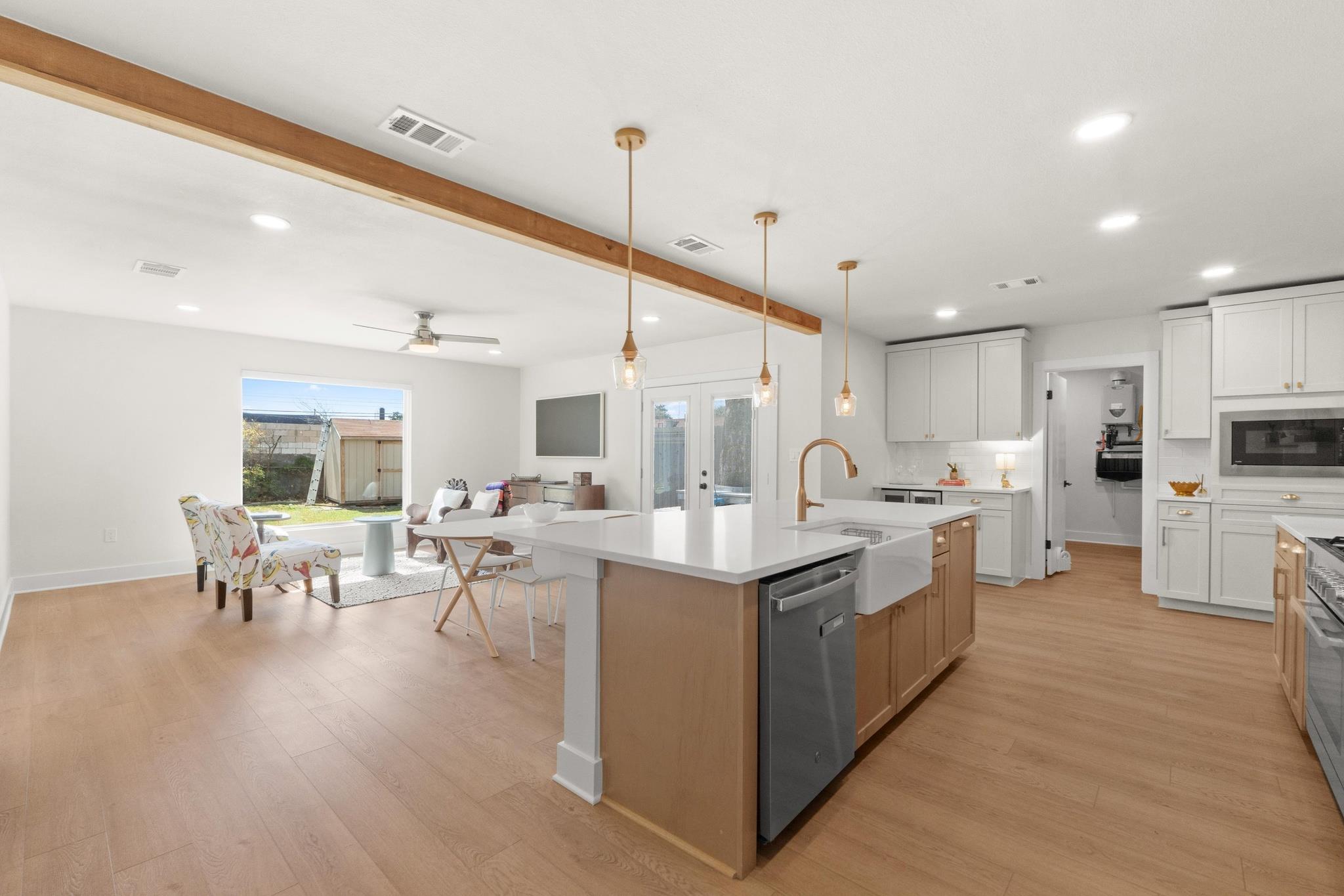 2205 N Plains Ave, Austin, TX 78757