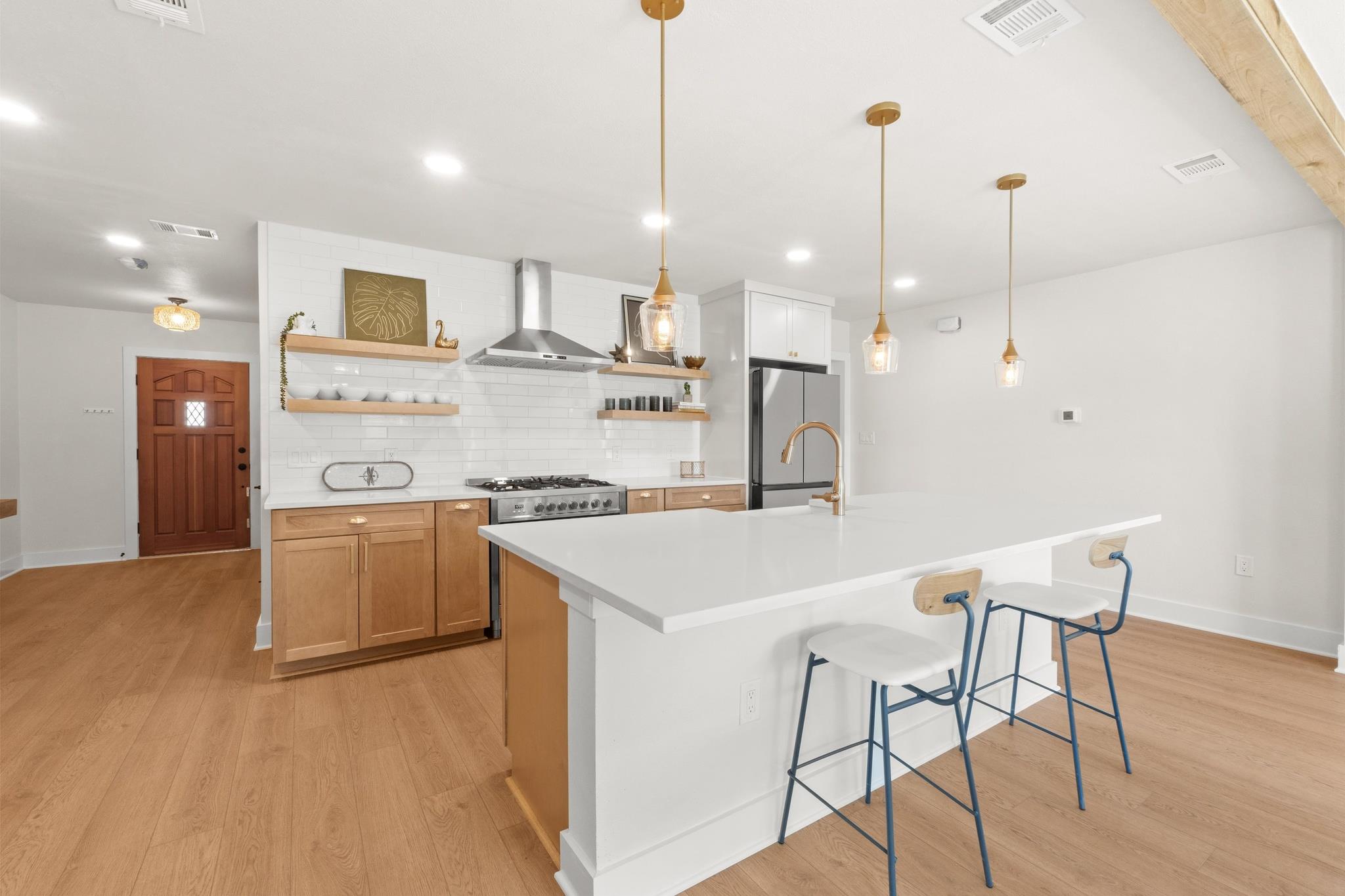 2205 N Plains Ave, Austin, TX 78757