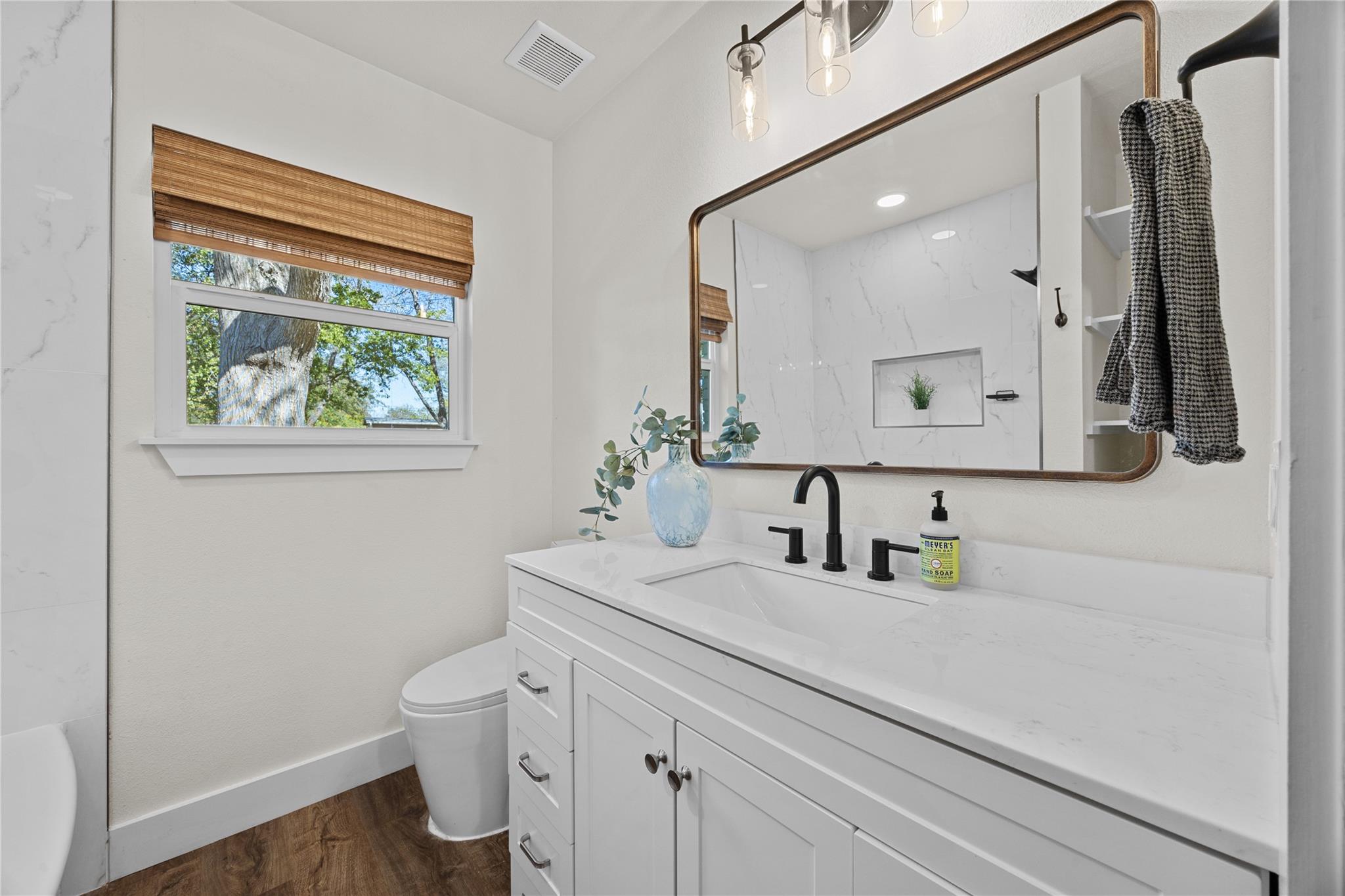 2205 N Plains Ave, Austin, TX 78757