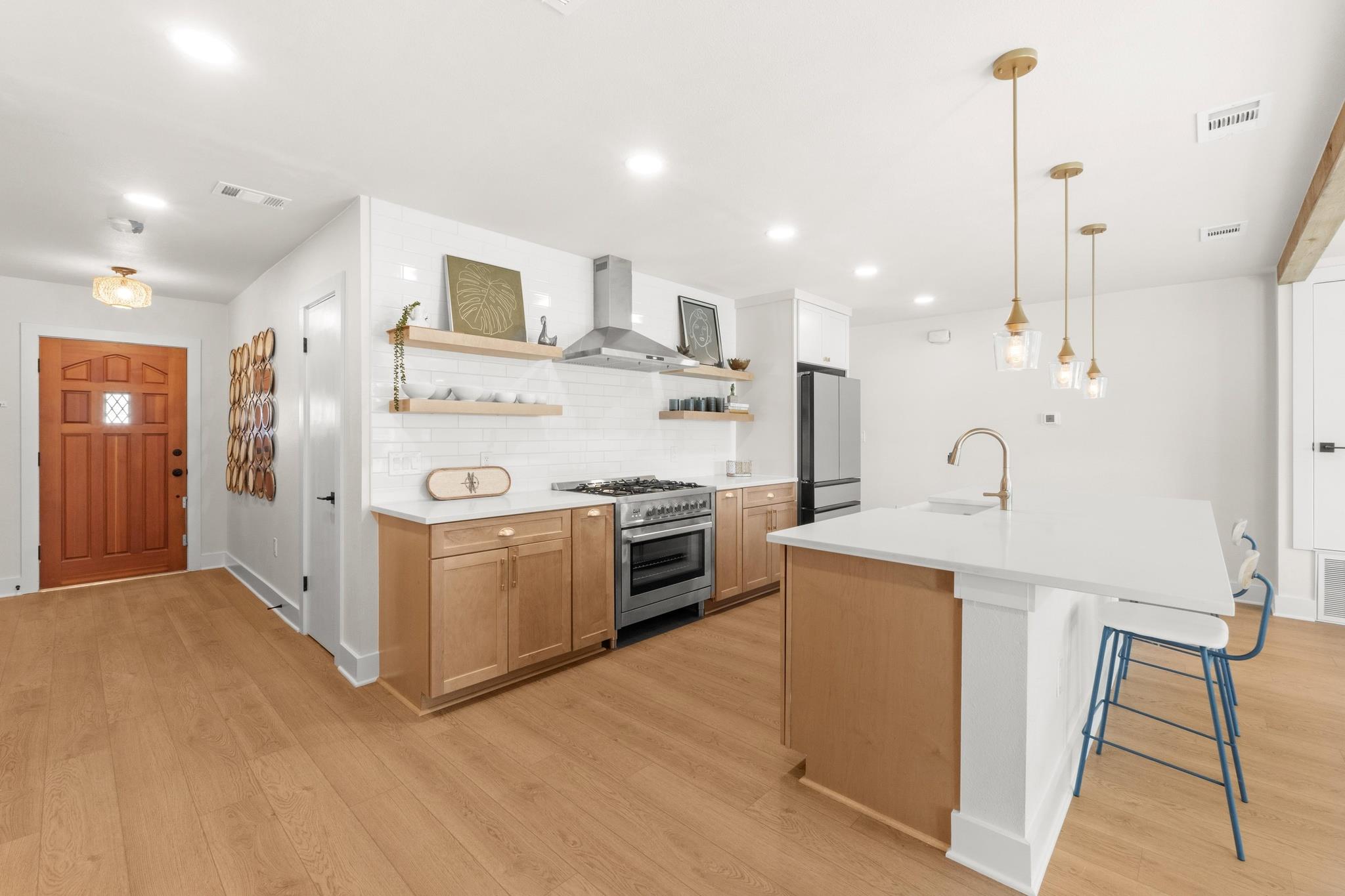 2205 N Plains Ave, Austin, TX 78757