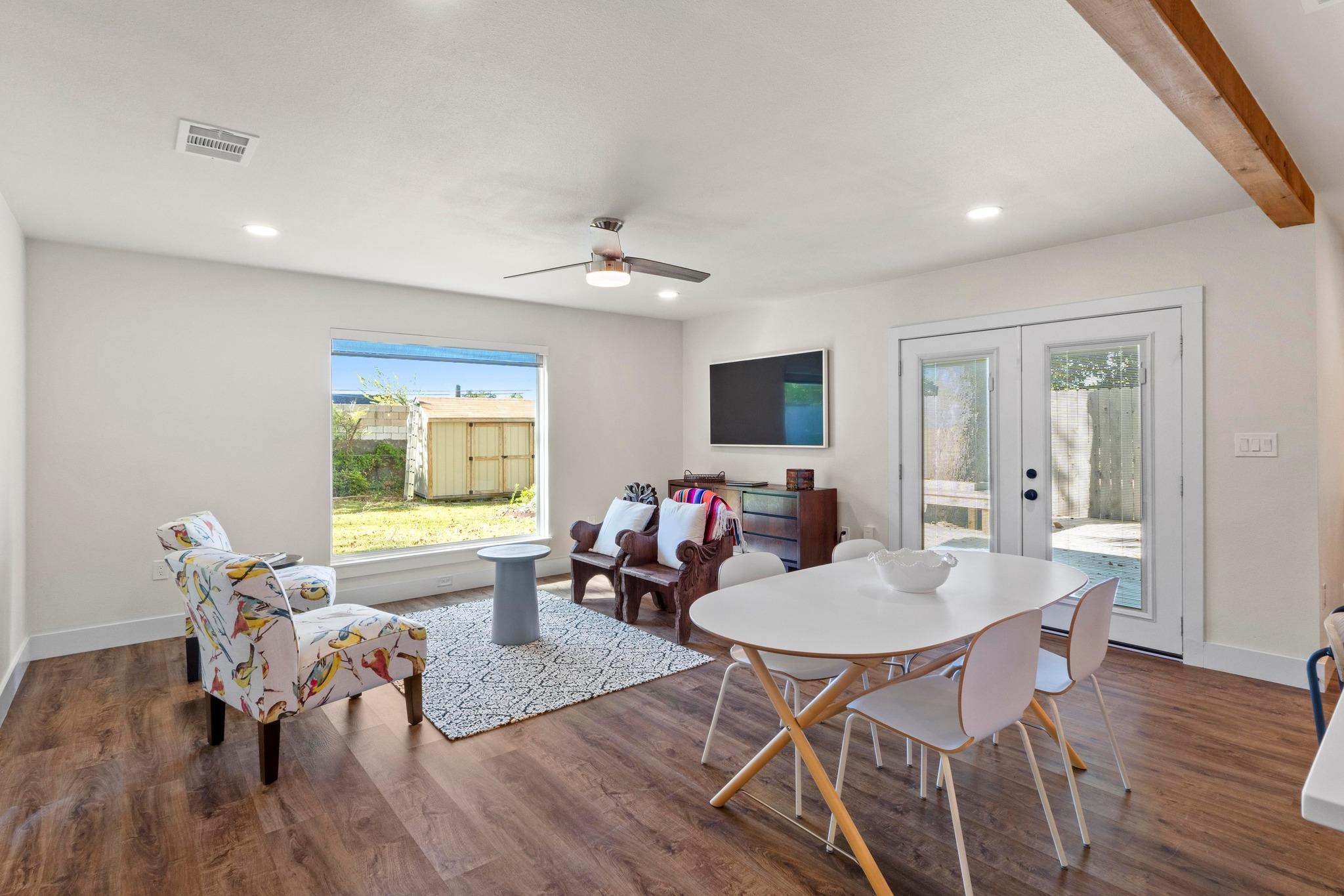 2205 N Plains Ave, Austin, TX 78757