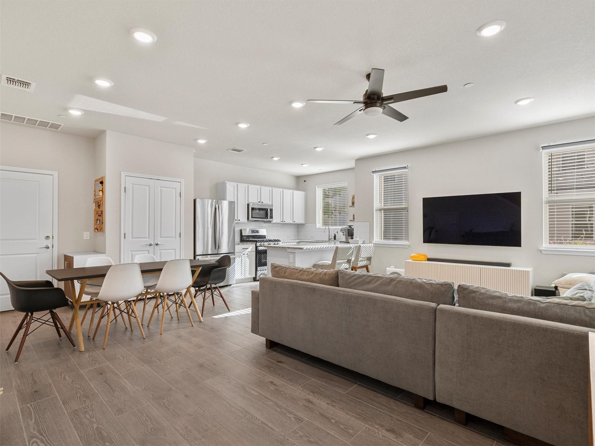 9015 Cattle Baron Path # 2001, Austin, TX 78747