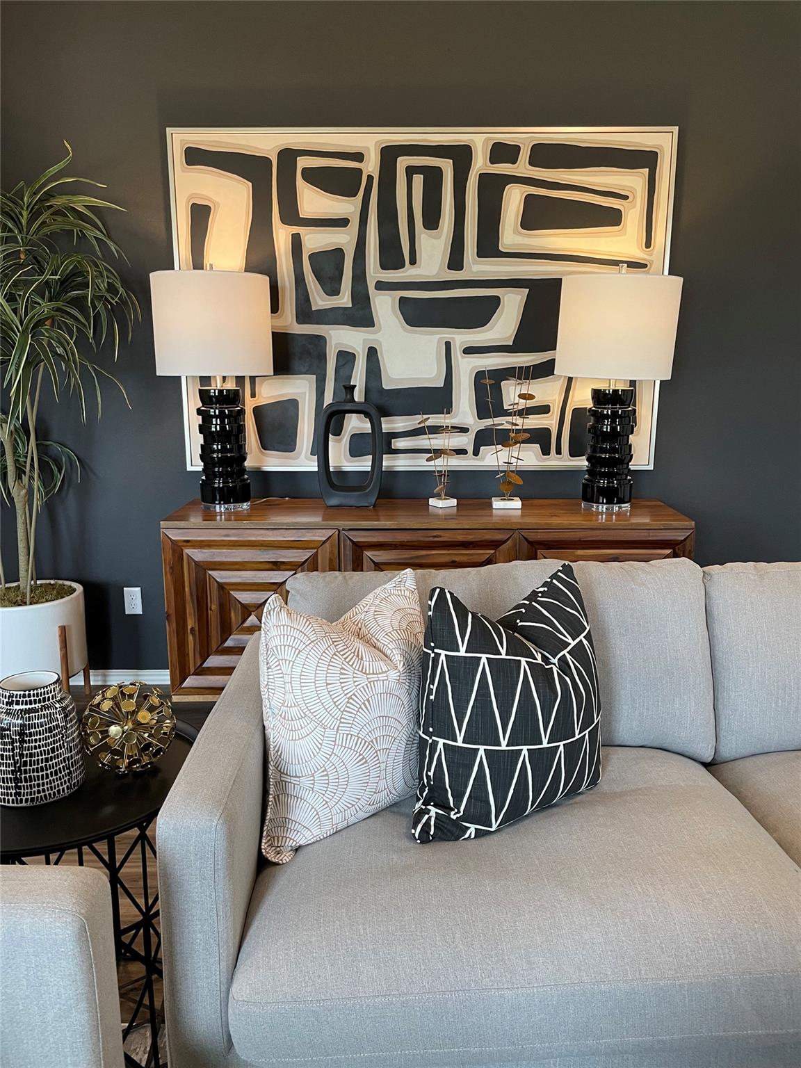 202 Herald Dr, Hutto, TX 78634