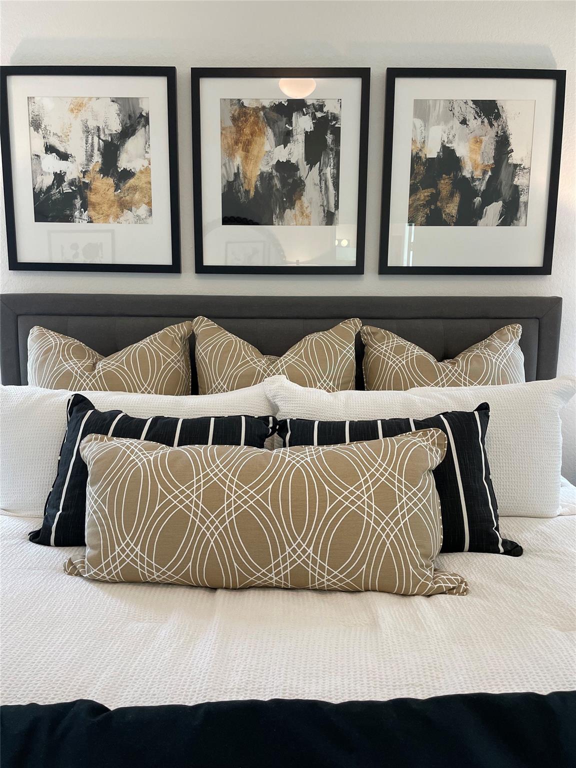 202 Herald Dr, Hutto, TX 78634