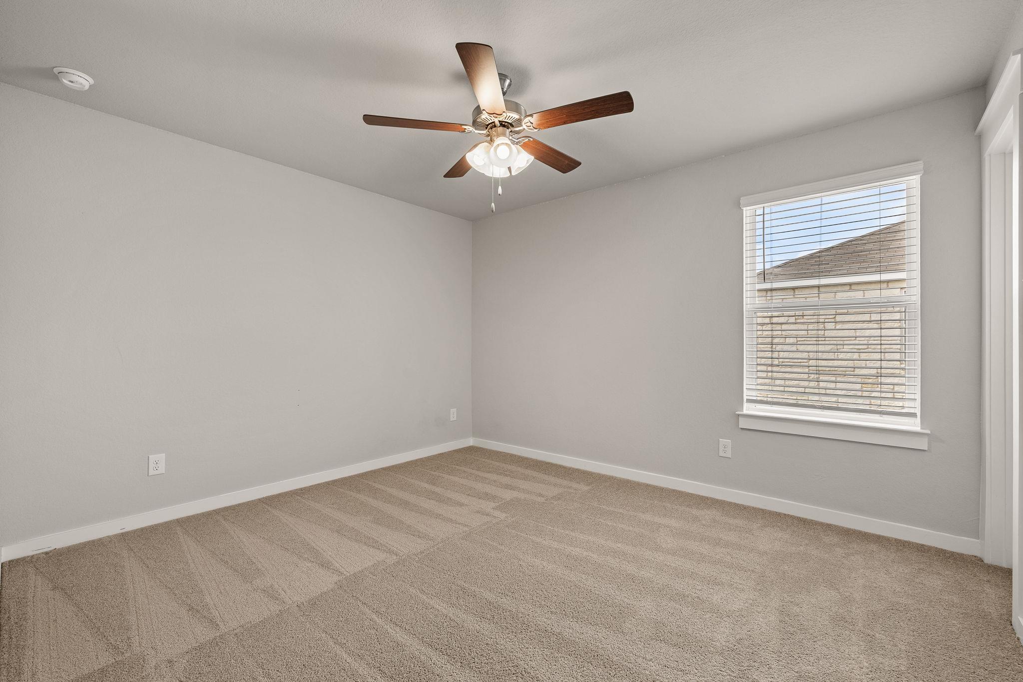 2233 Calvert Dr, Leander, TX 78641