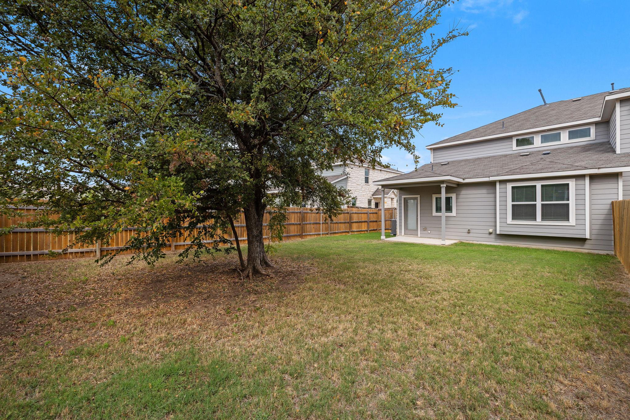 2233 Calvert Dr, Leander, TX 78641