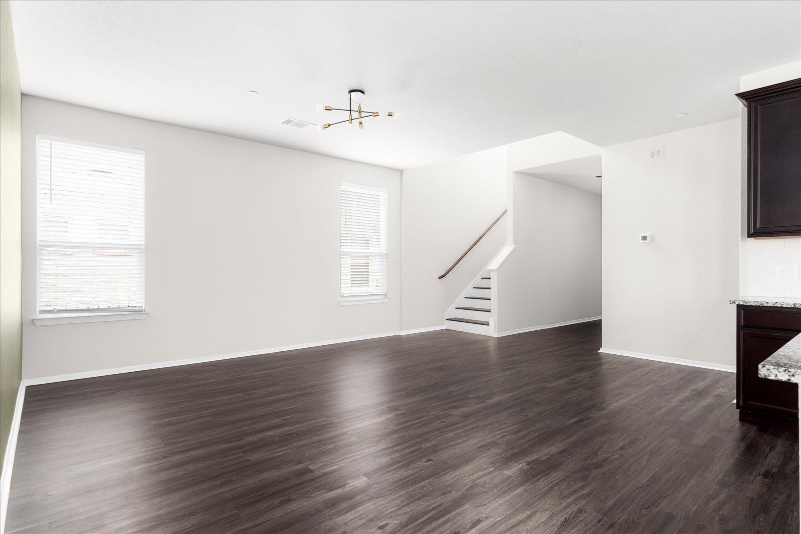 2800 Joe DiMaggio Blvd # 100, Round Rock, TX 78665