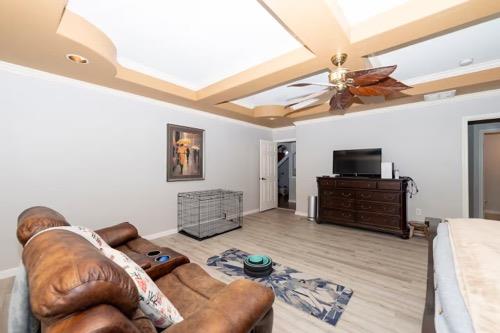 105 Sunrise Dr # B, Kyle, TX 78640