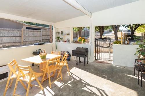 105 Sunrise Dr # B, Kyle, TX 78640