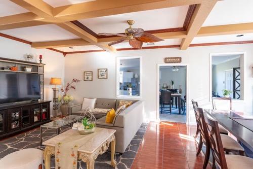 105 Sunrise Dr # B, Kyle, TX 78640