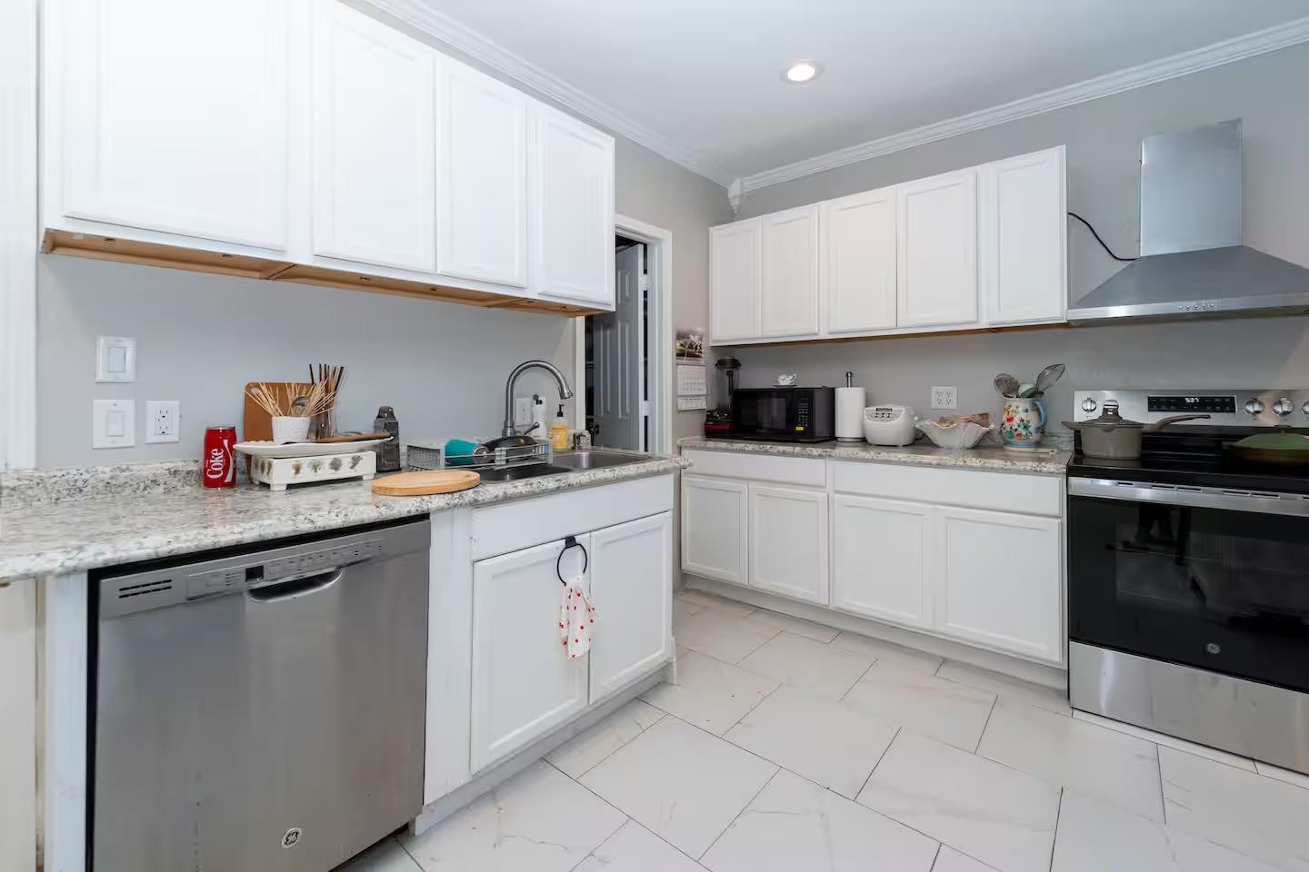 105 Sunrise Dr # B, Kyle, TX 78640