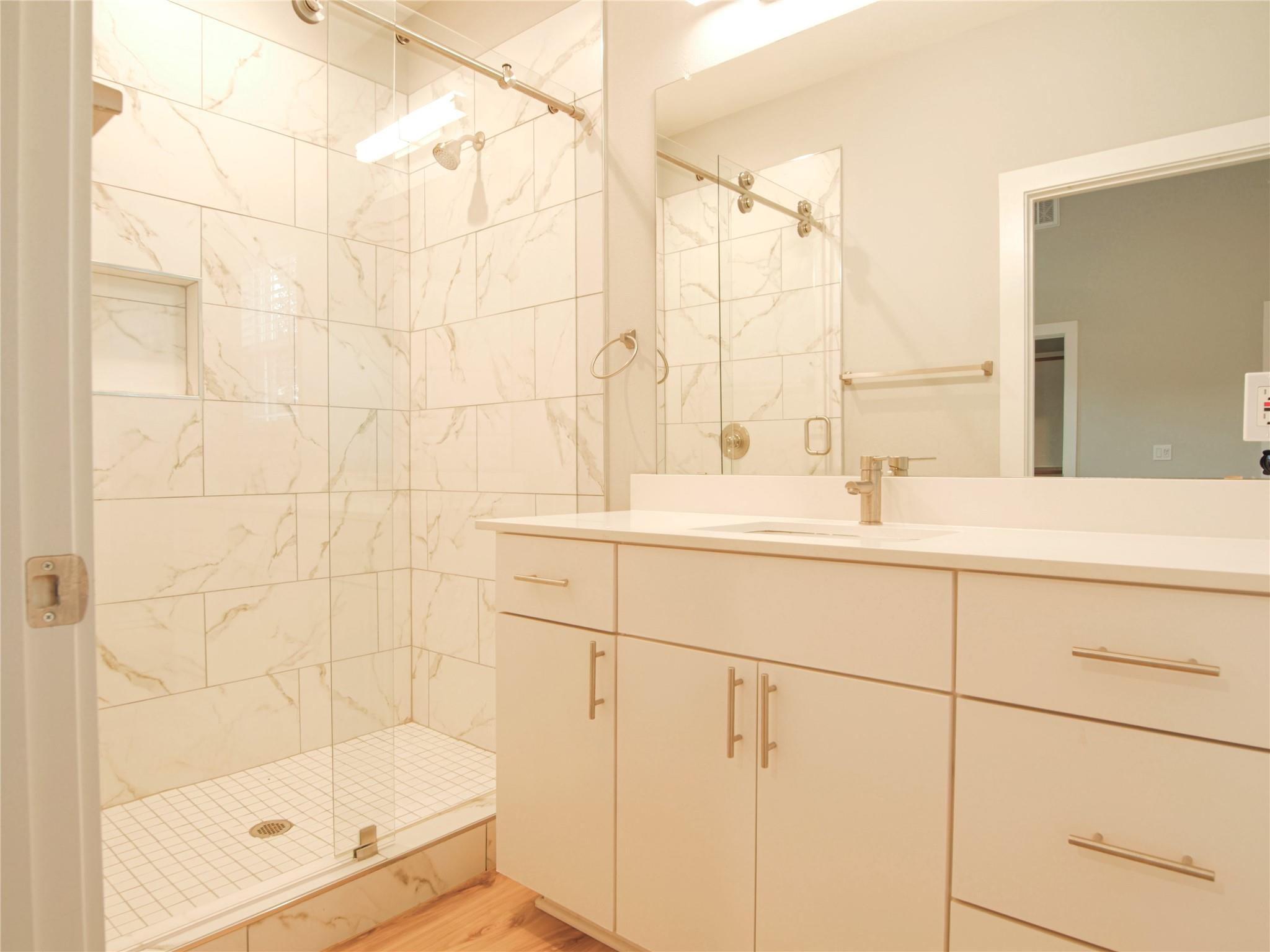 6014 Fairway St # 2, Austin, TX 78741