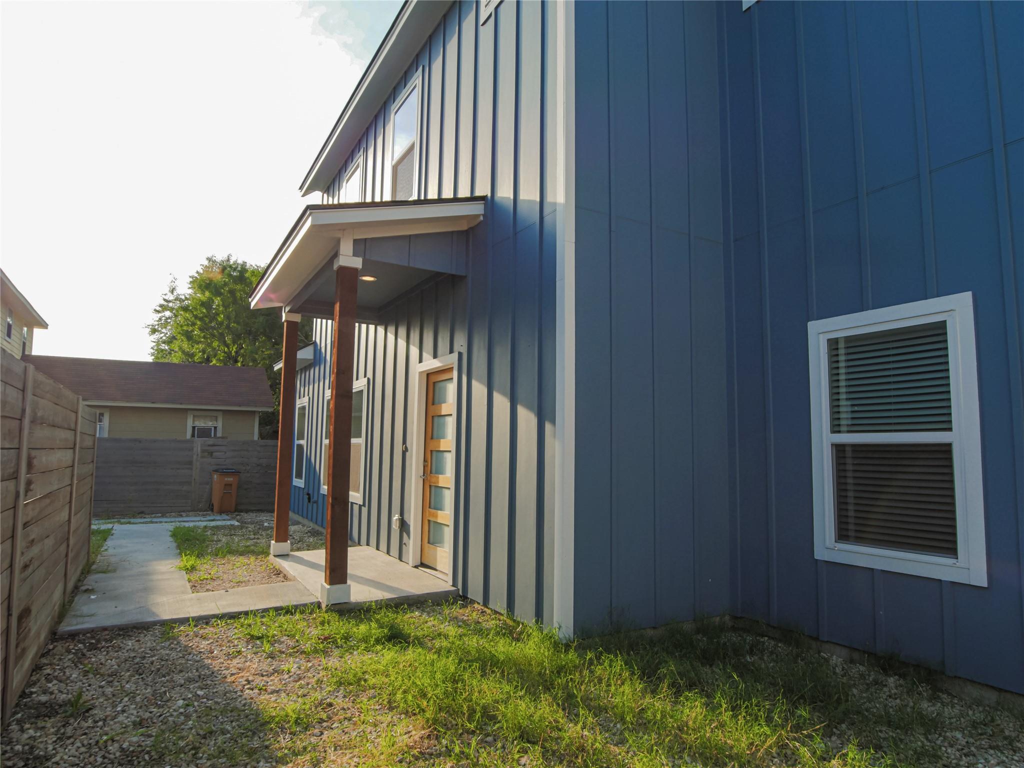 6014 Fairway St # 2, Austin, TX 78741