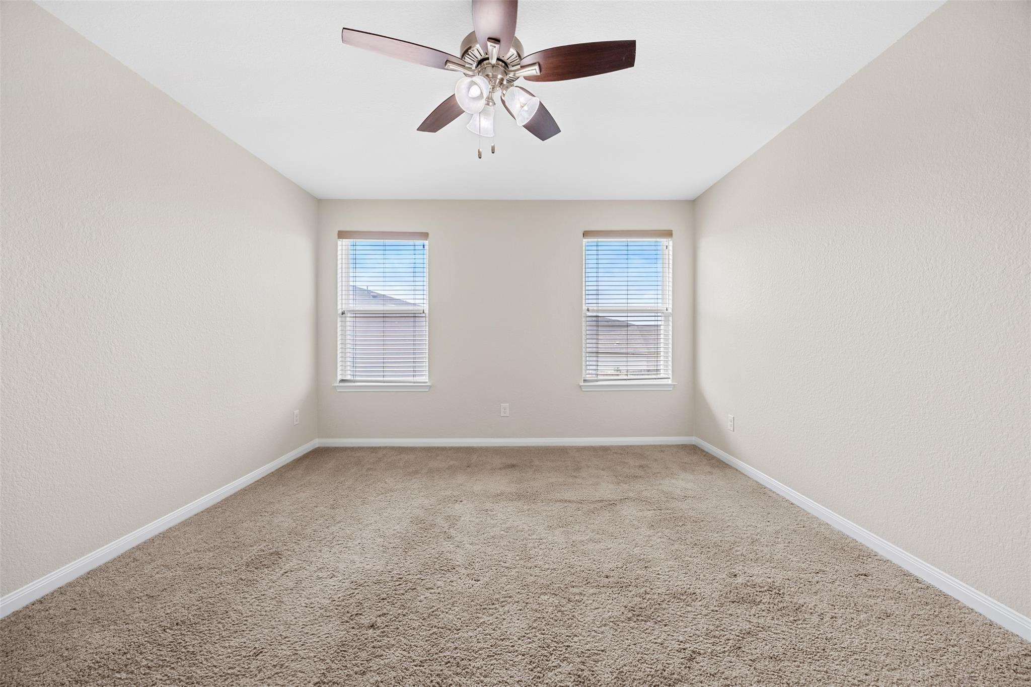 201 Yearwood Ln, Jarrell, TX 76537