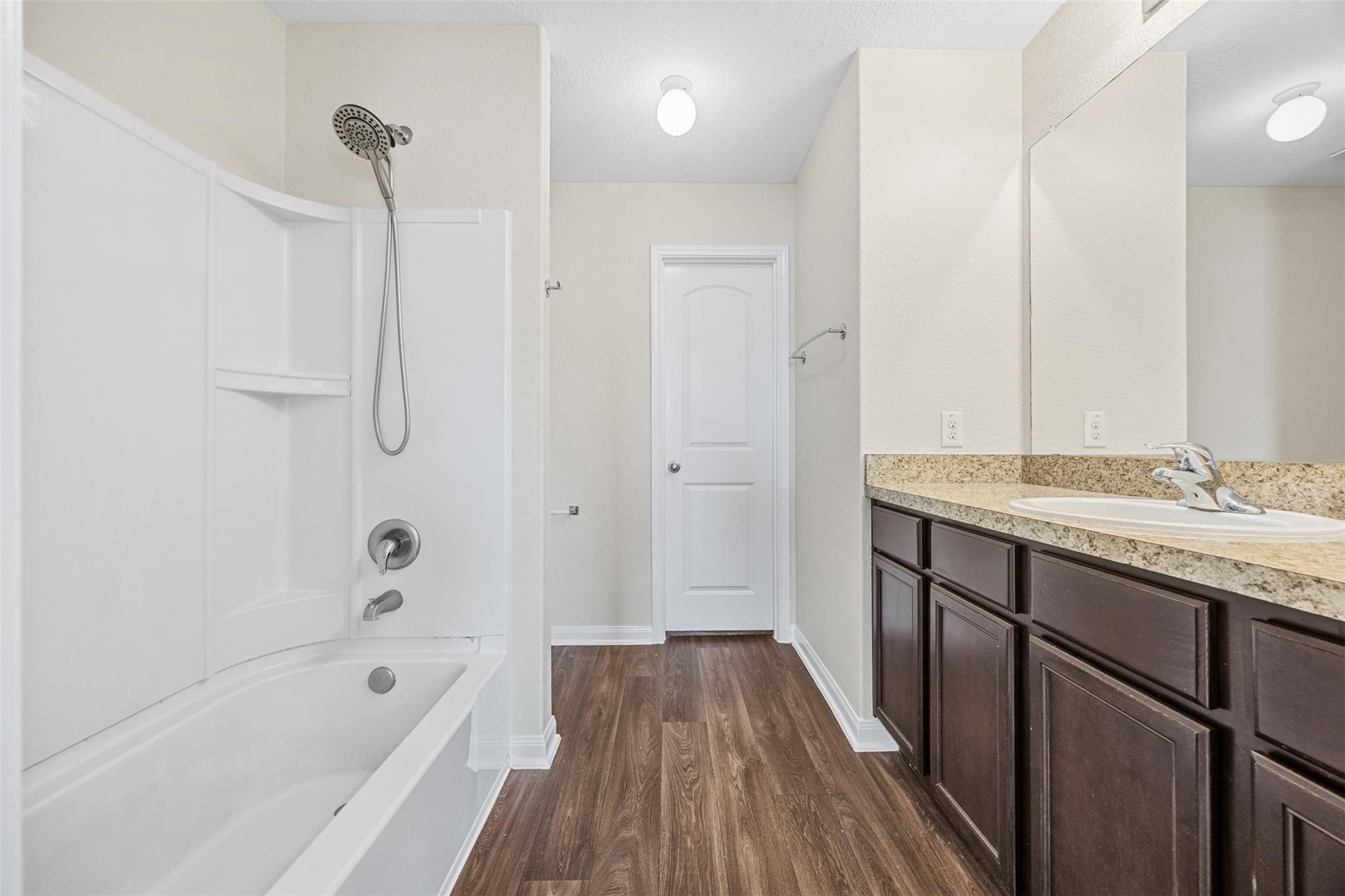 201 Yearwood Ln, Jarrell, TX 76537