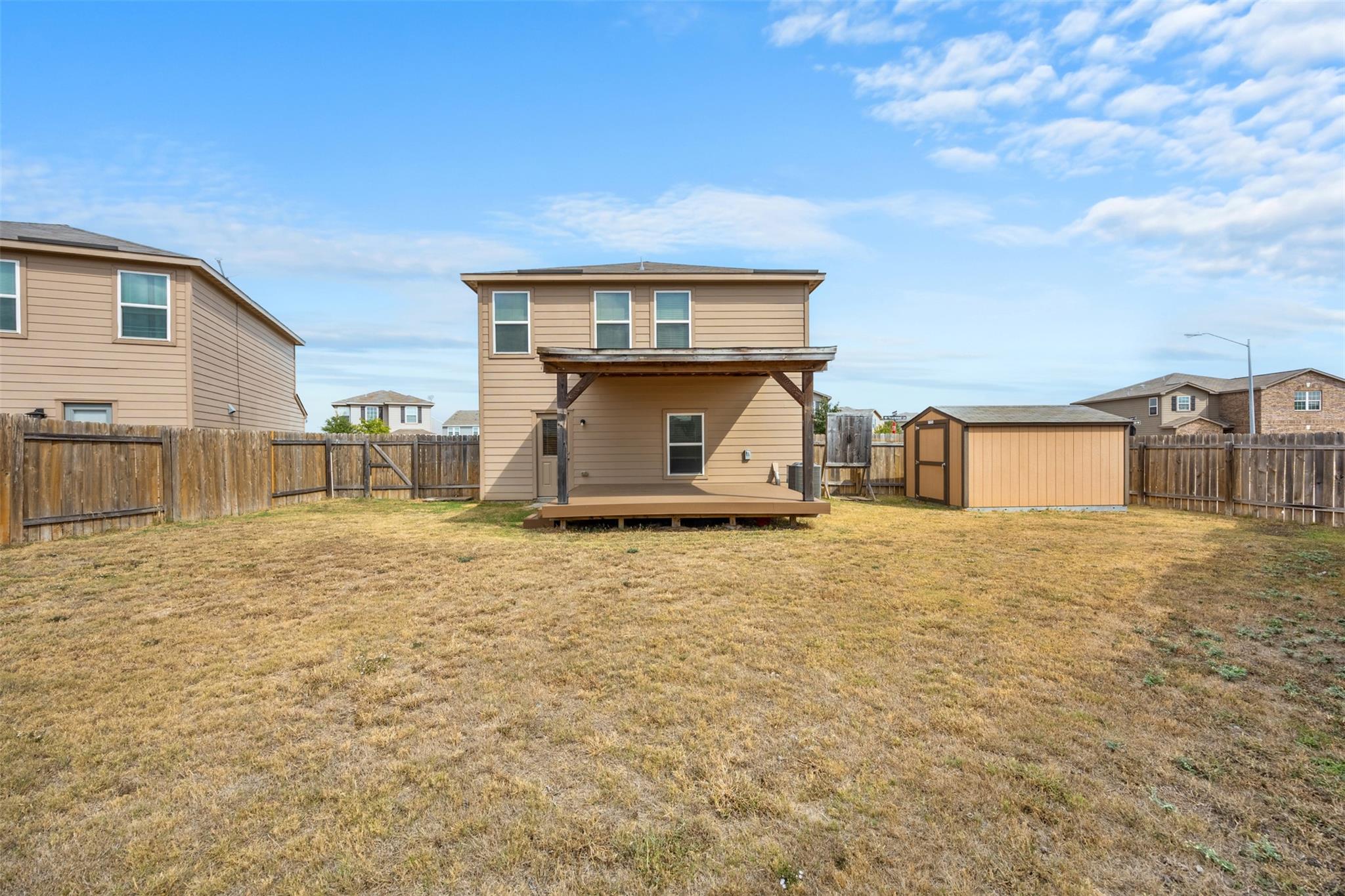 201 Yearwood Ln, Jarrell, TX 76537