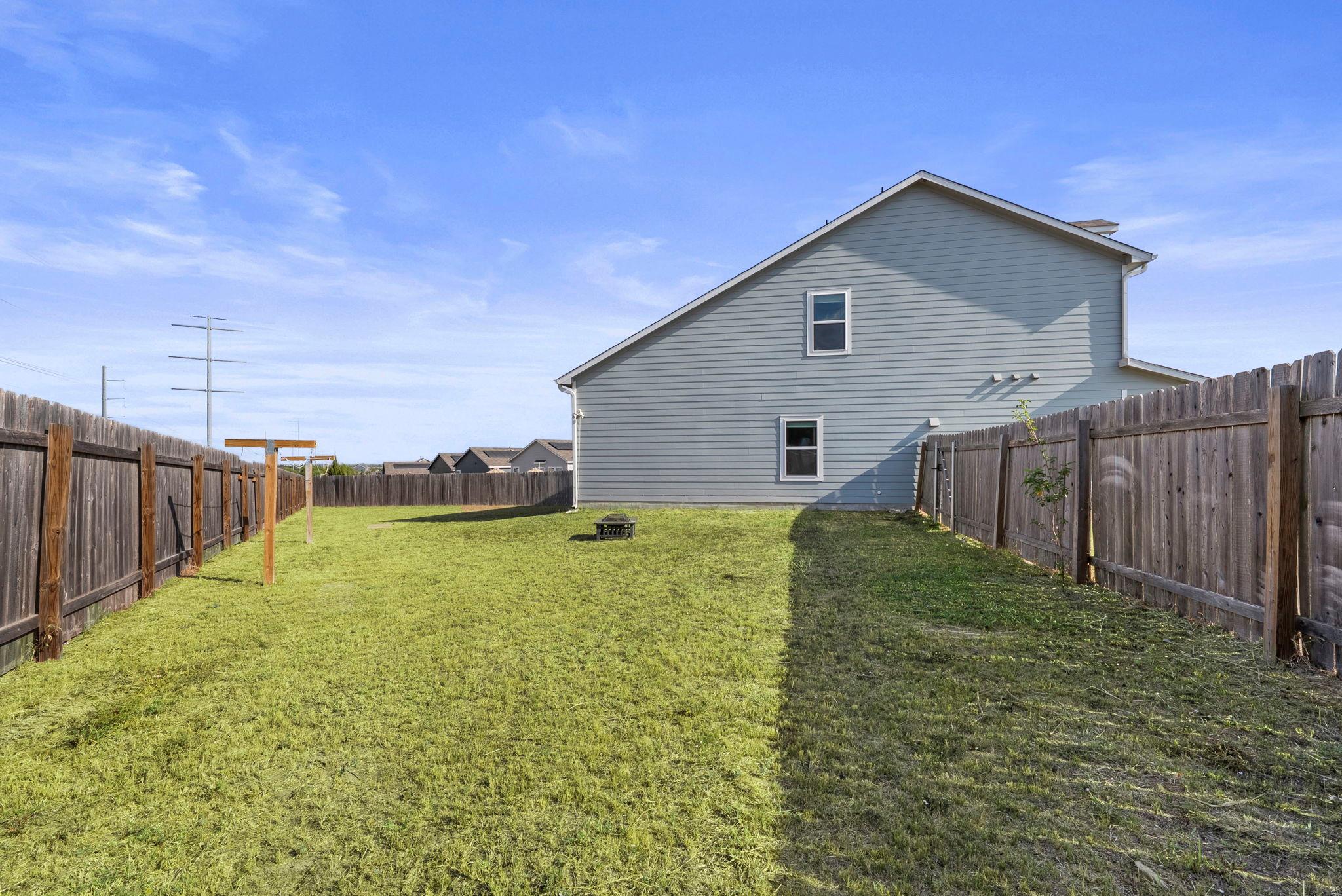 2200 Forgetmenot Ln, Pflugerville, TX 78660