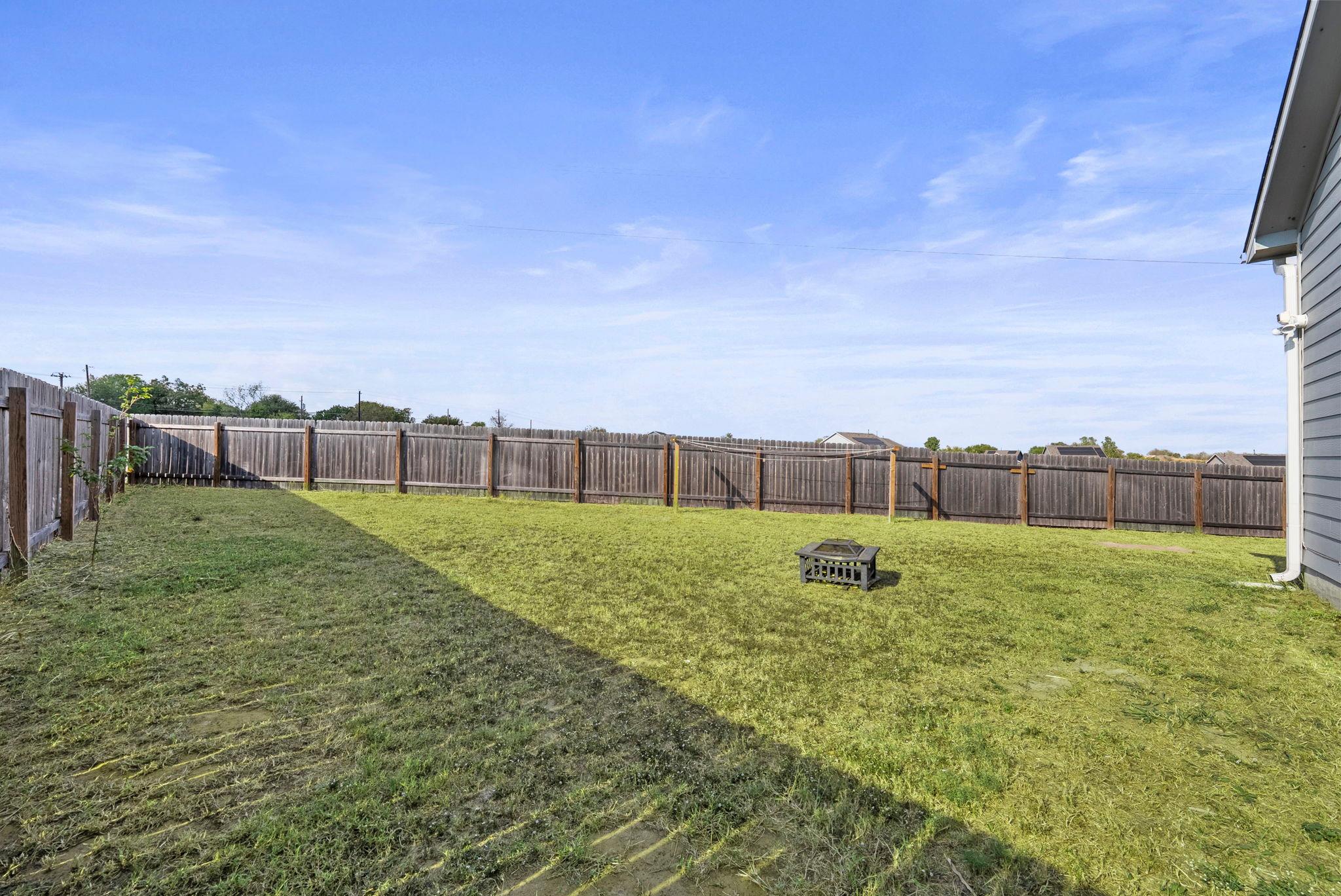 2200 Forgetmenot Ln, Pflugerville, TX 78660