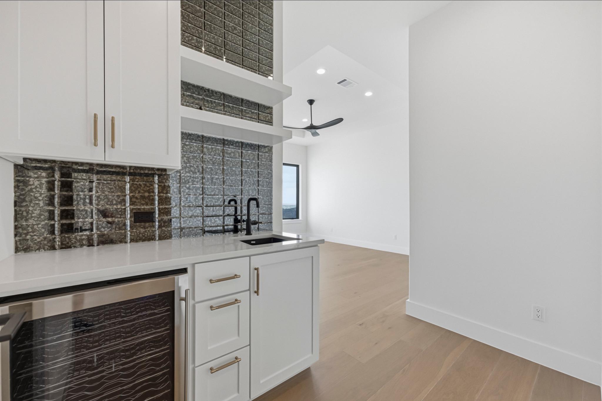 108 Montana Del Oro Way, Lakeway, TX 78738