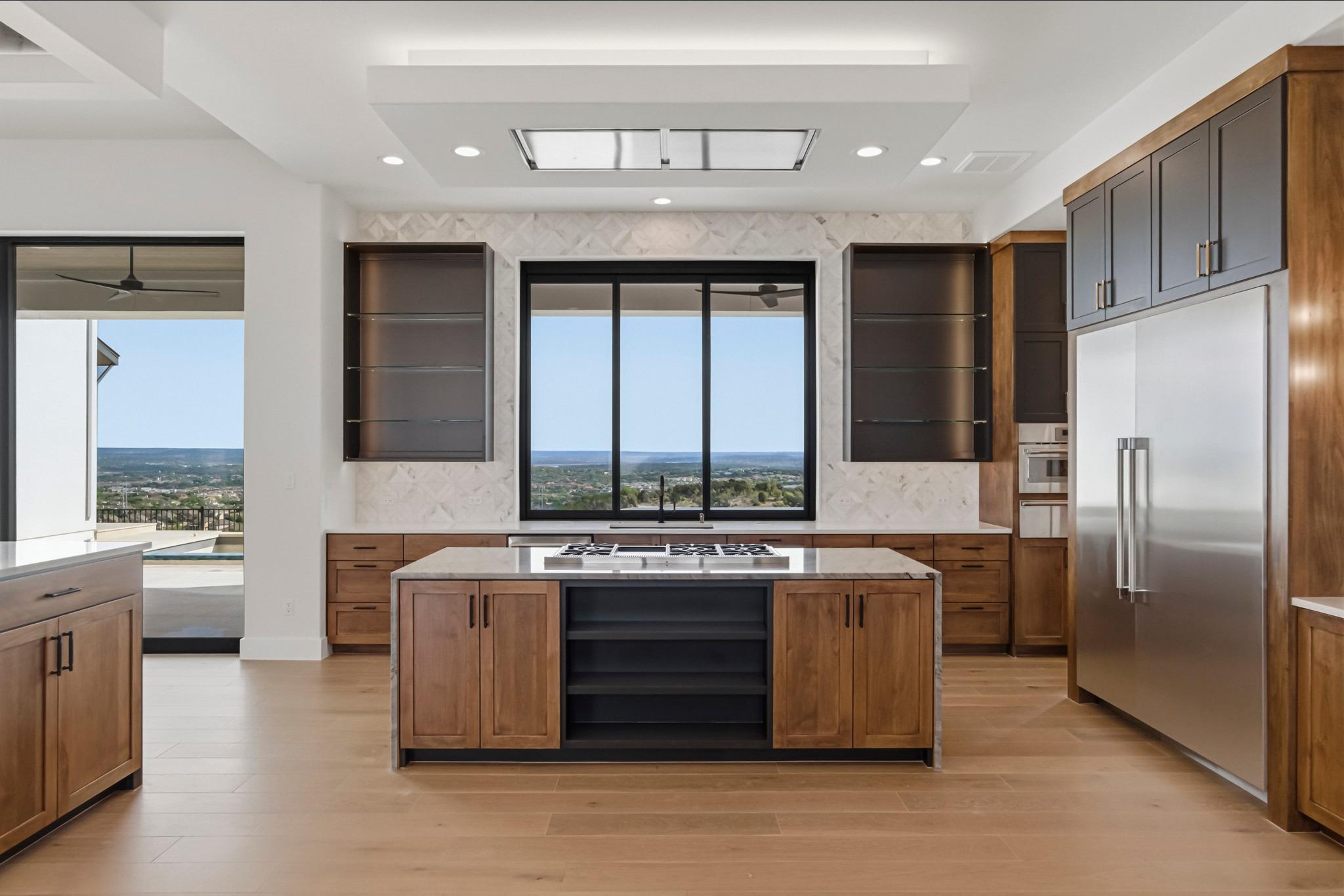 108 Montana Del Oro Way, Lakeway, TX 78738