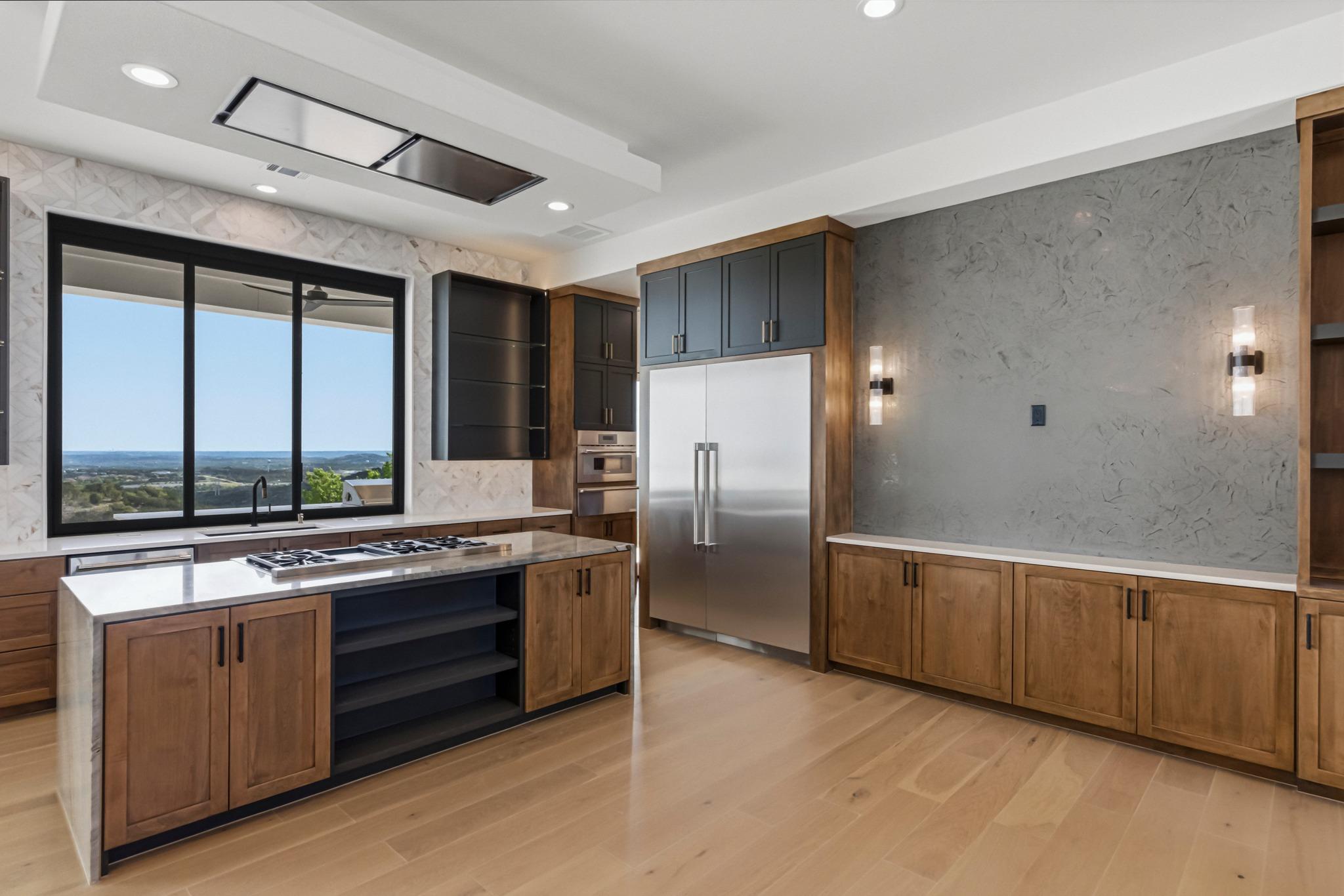 108 Montana Del Oro Way, Lakeway, TX 78738