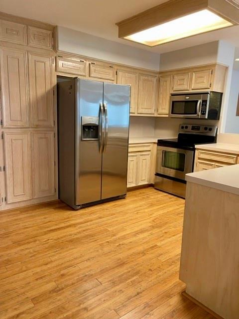 27 Par View Dr, Wimberley, TX 78676