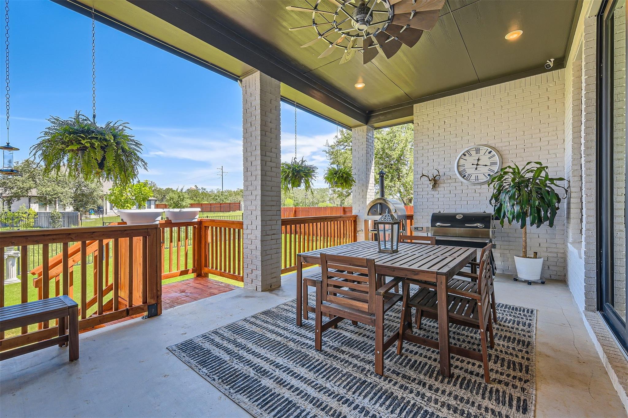 108 Rainbow Valley Trl, San Marcos, TX 78666