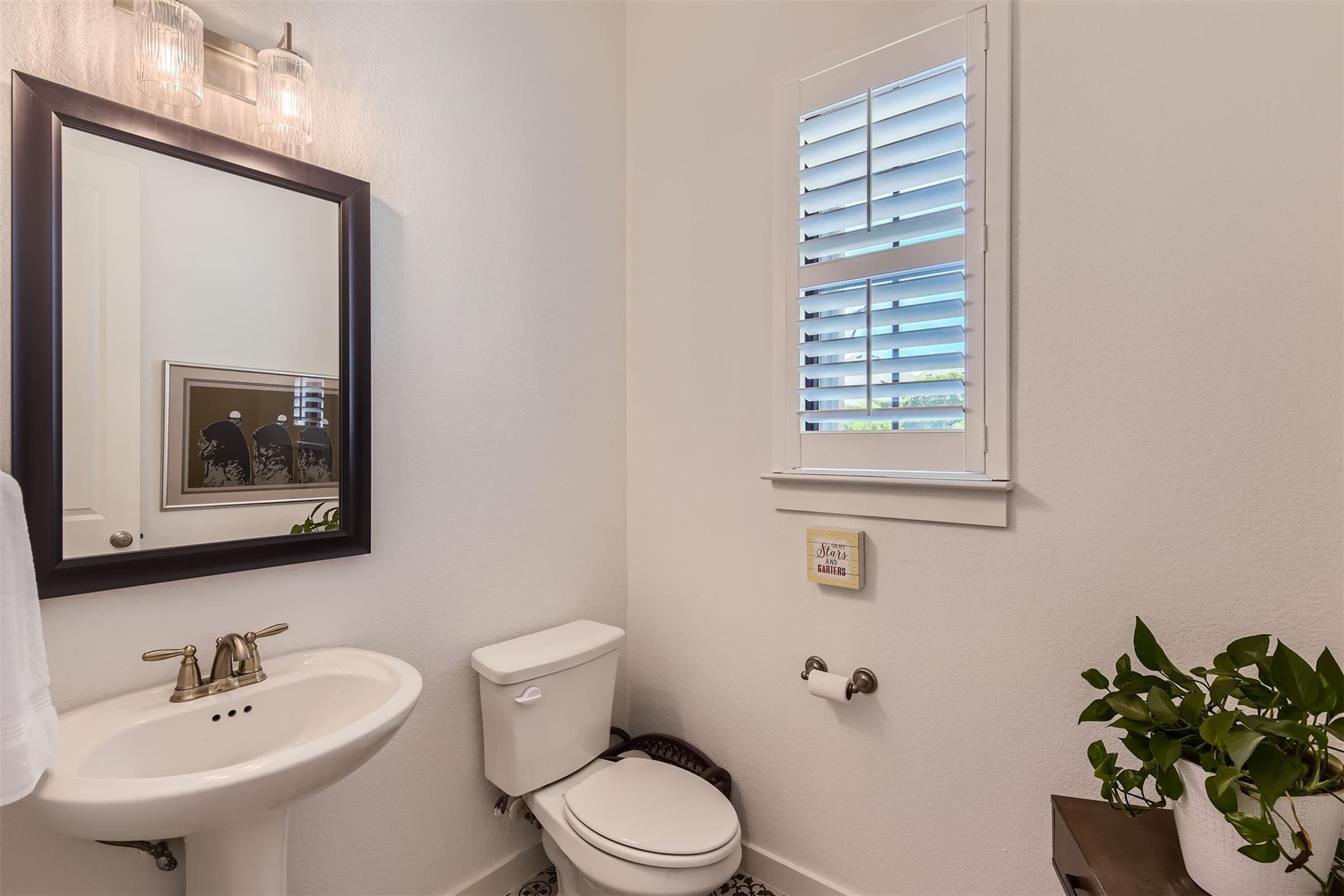 108 Rainbow Valley Trl, San Marcos, TX 78666