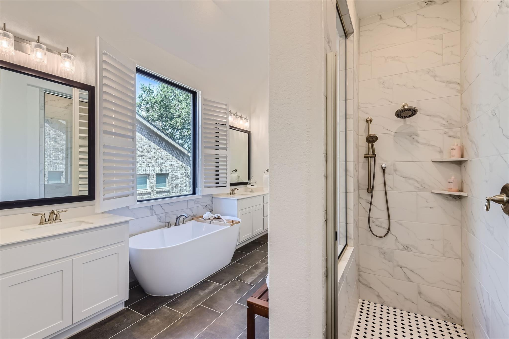 108 Rainbow Valley Trl, San Marcos, TX 78666