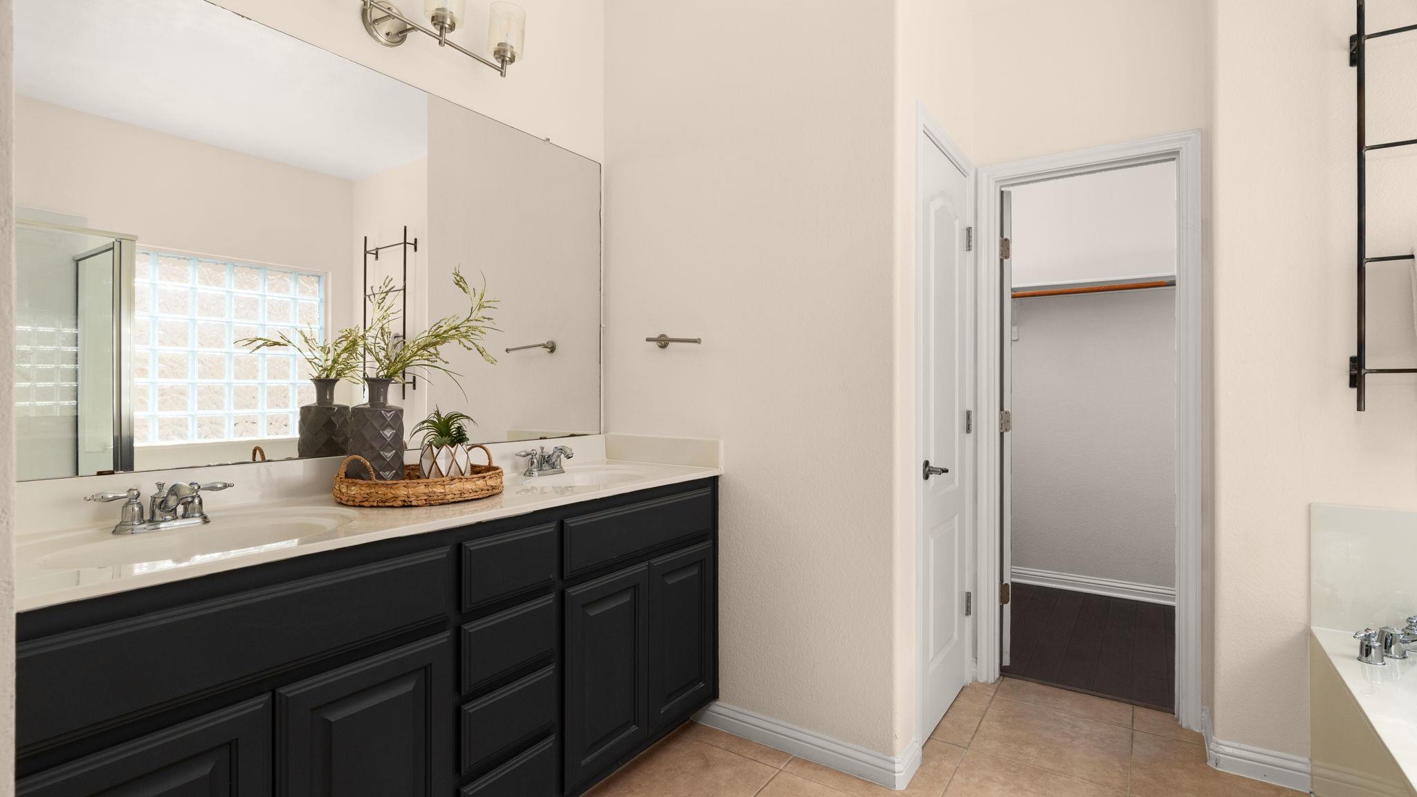 199 Limestone Trl, Austin, TX 78737