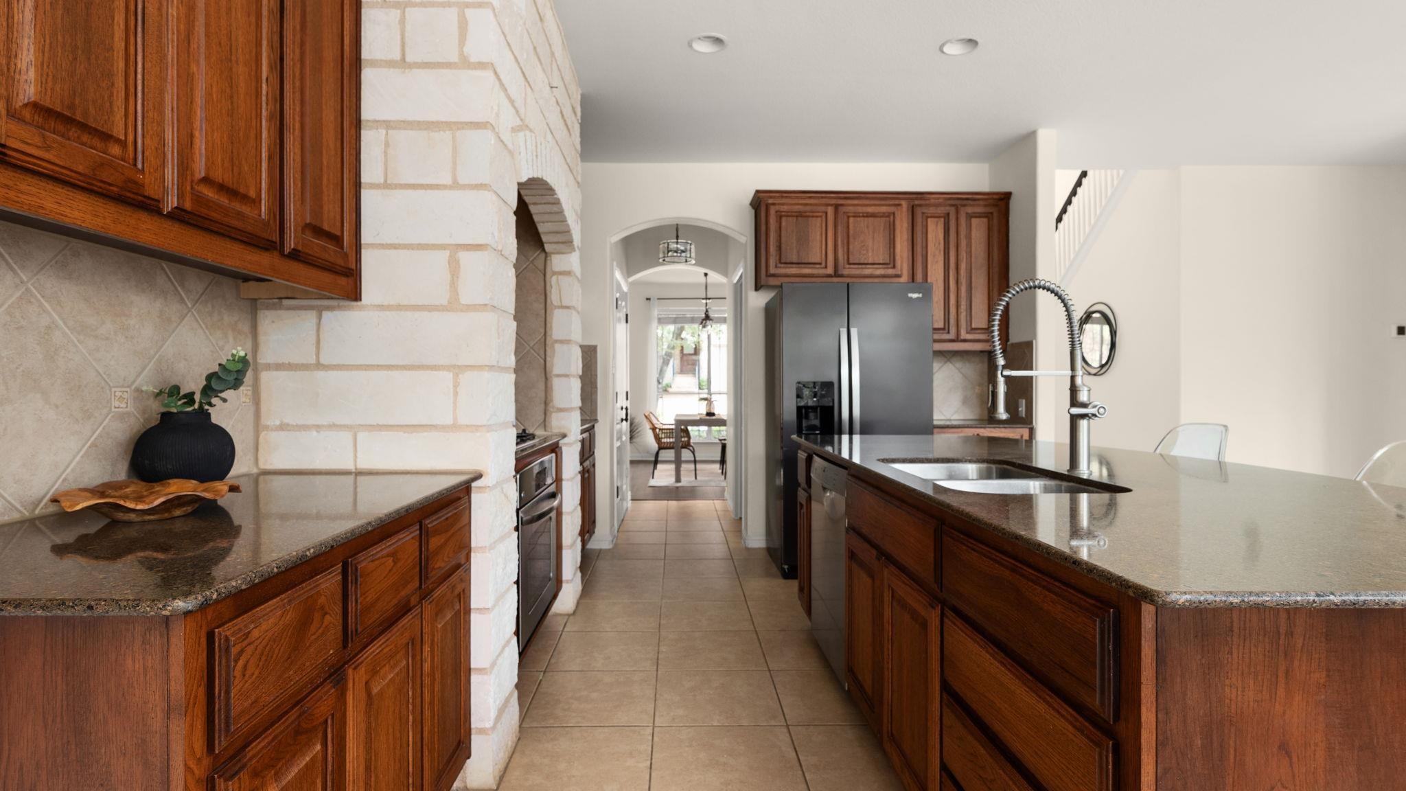 199 Limestone Trl, Austin, TX 78737