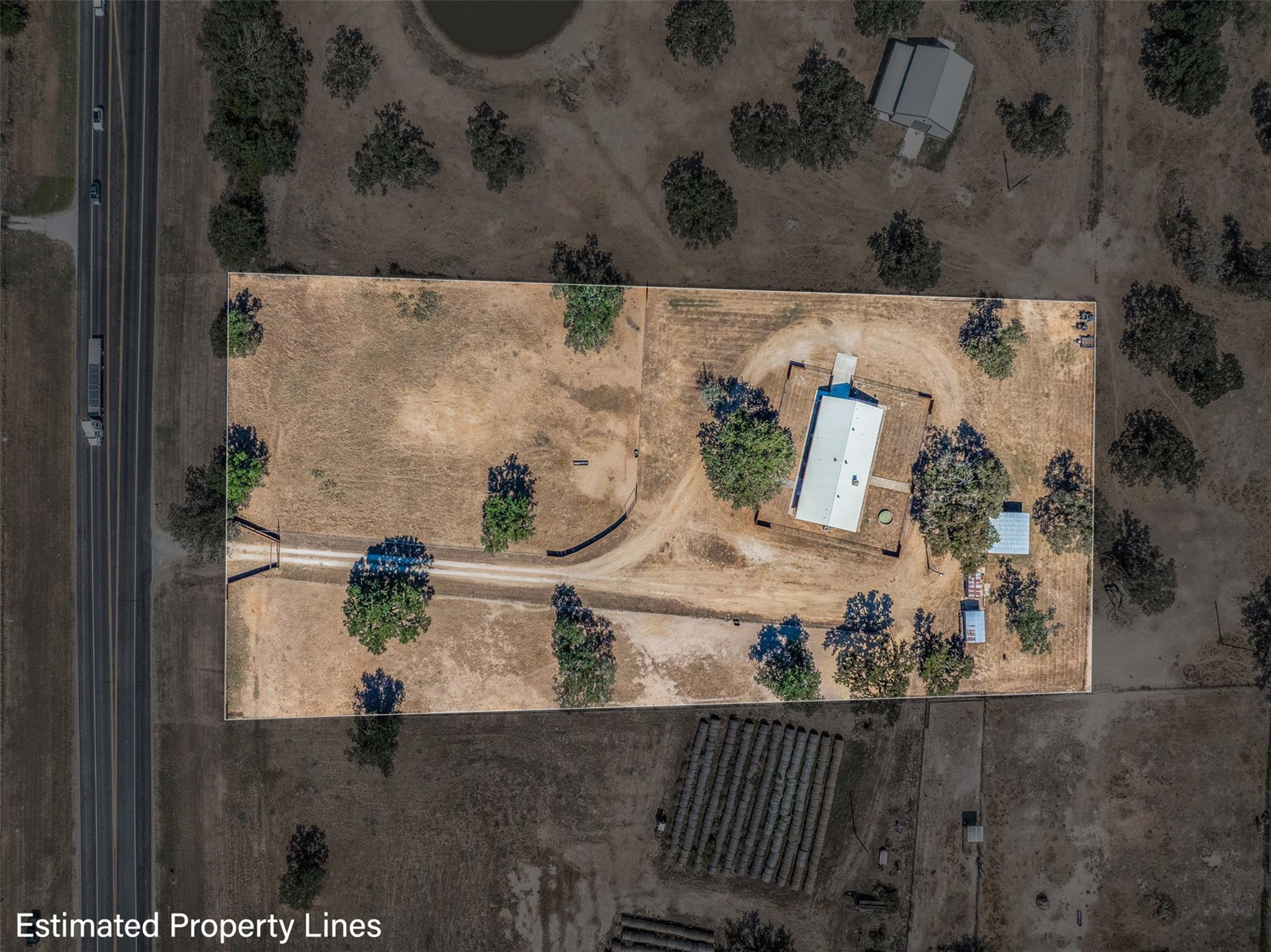 9203 S Us Highway 77 Highway, Rockdale, TX 76567