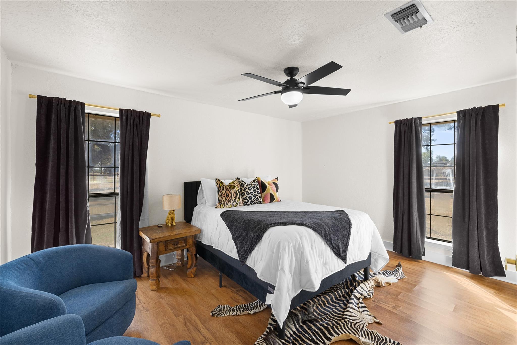 9203 S Us Highway 77 Highway, Rockdale, TX 76567