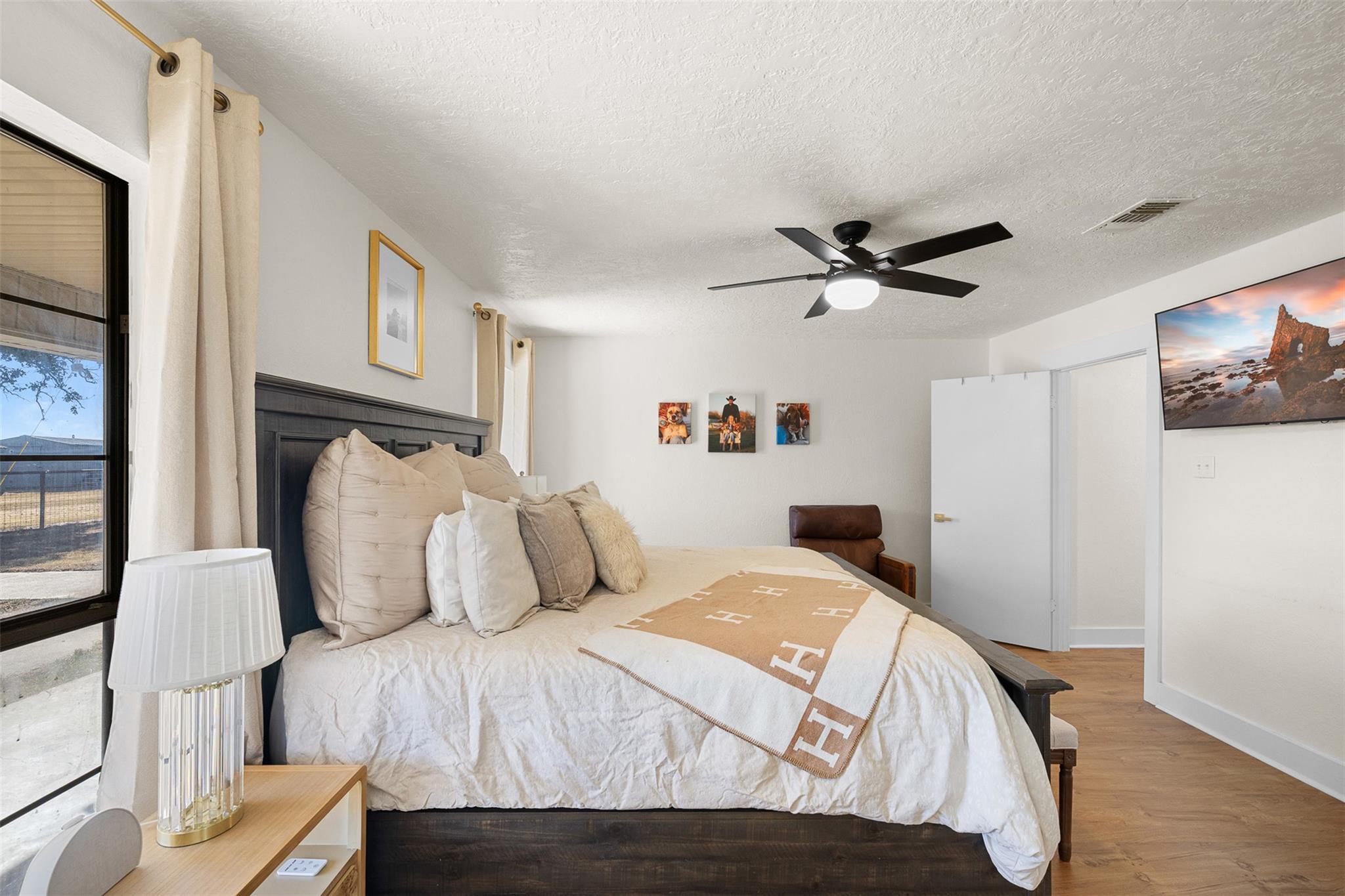 9203 S Us Highway 77 Highway, Rockdale, TX 76567